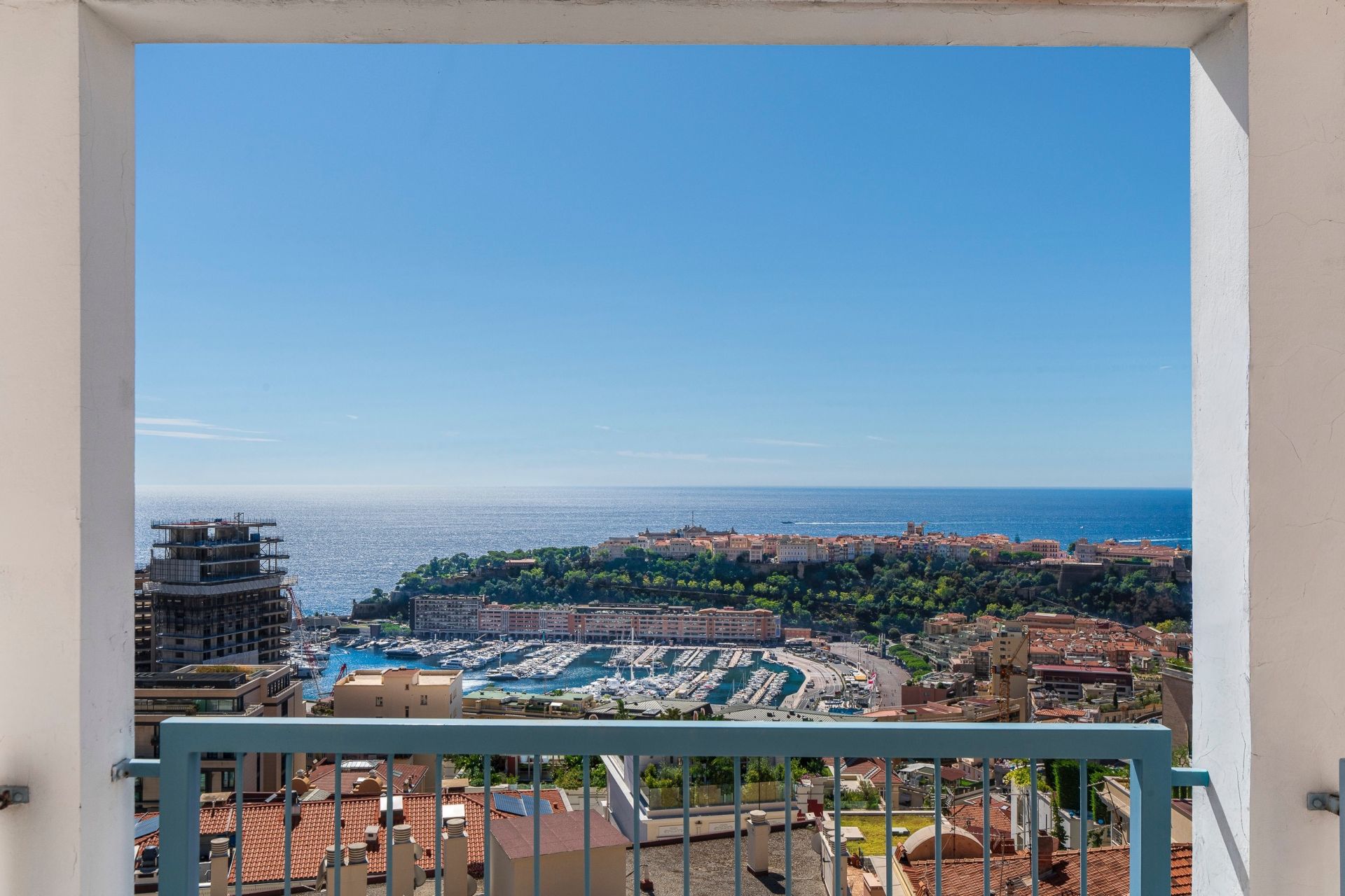 penthouse 3 Rooms for sale on BEAUSOLEIL (06240)