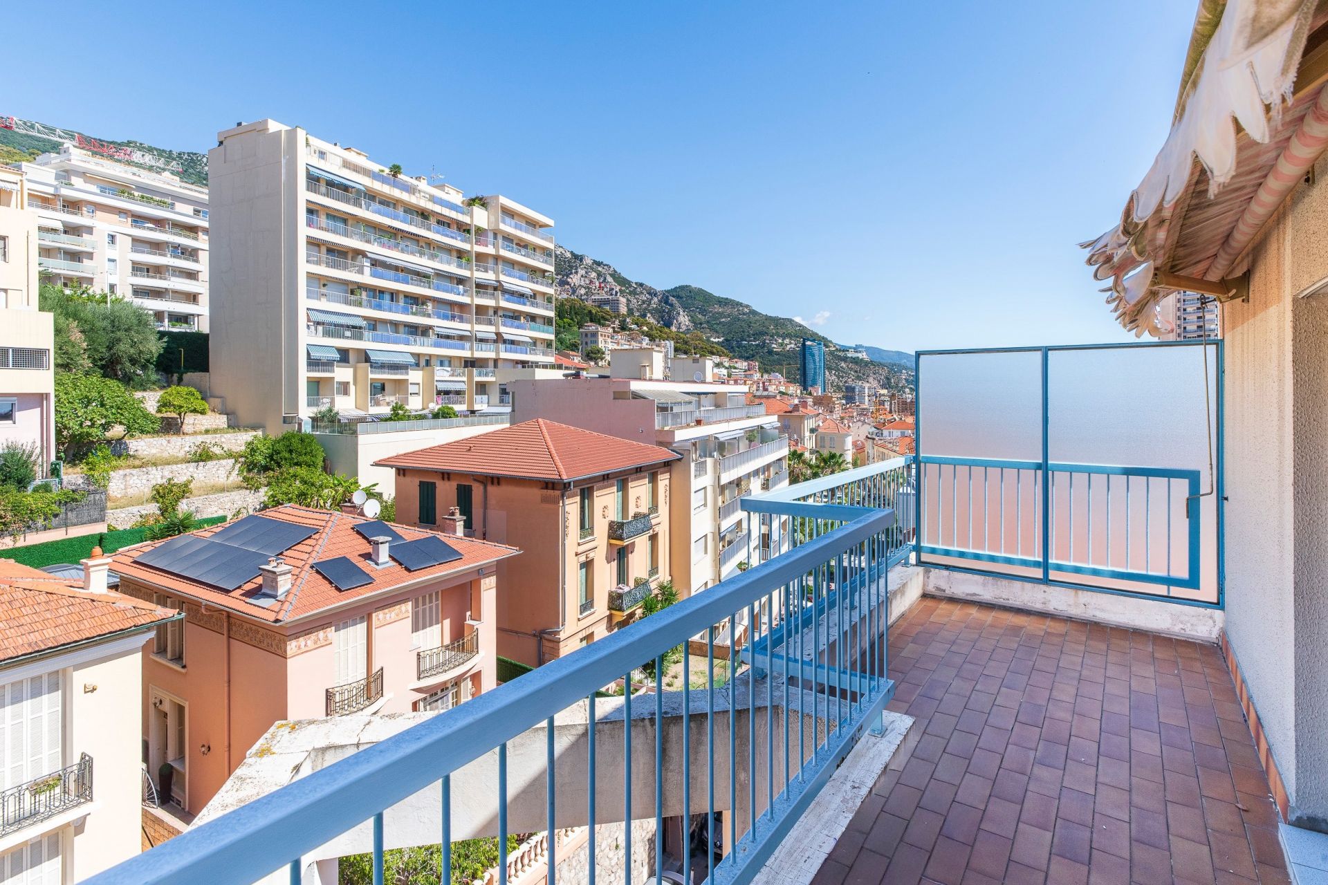 penthouse 3 Rooms for sale on BEAUSOLEIL (06240)