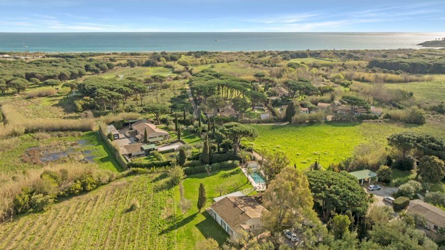 bastide 6 Rooms for sale on RAMATUELLE (83350)