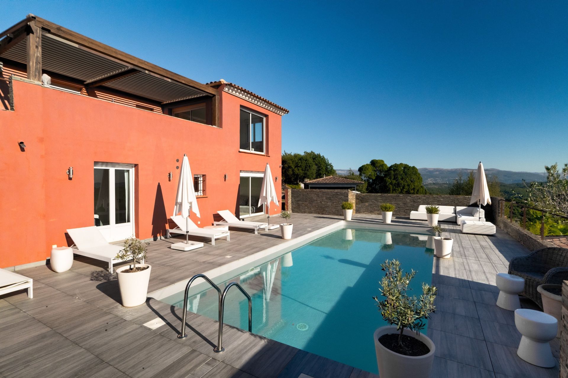villa 5 Pièces en vente sur LES ADRETS DE L ESTEREL (83600)