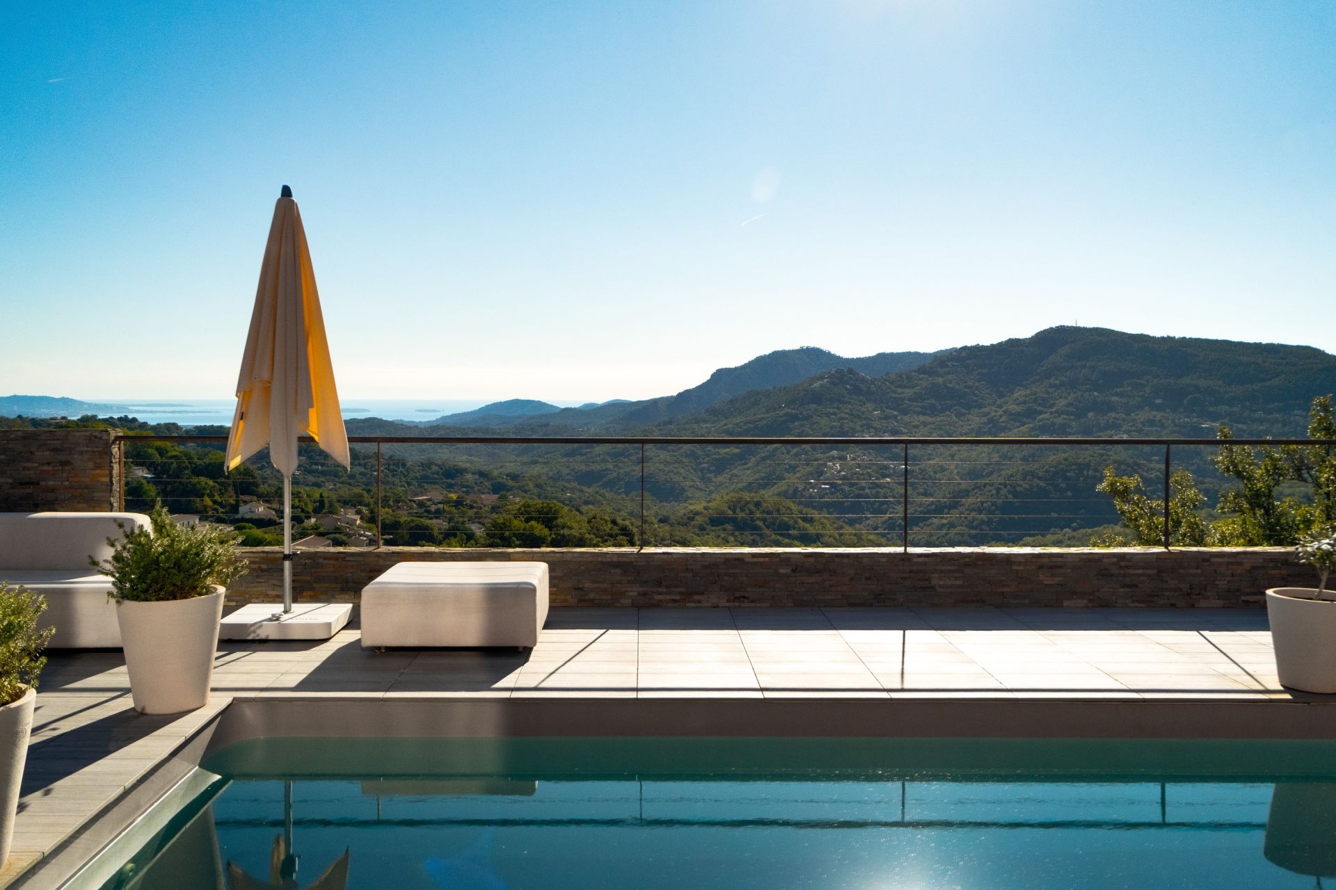 villa 5 Pièces en vente sur LES ADRETS DE L ESTEREL (83600)