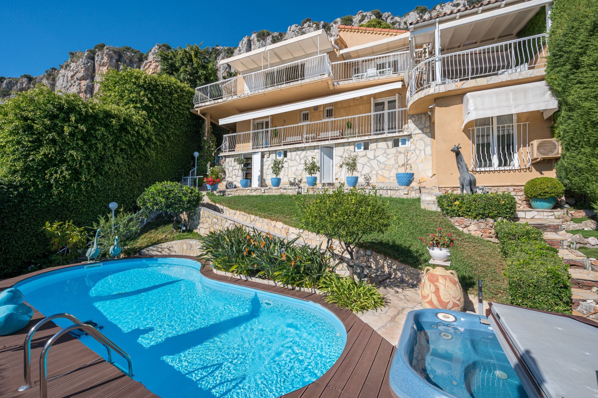 villa 5 Pièces en vente sur CAP D AIL (06320)