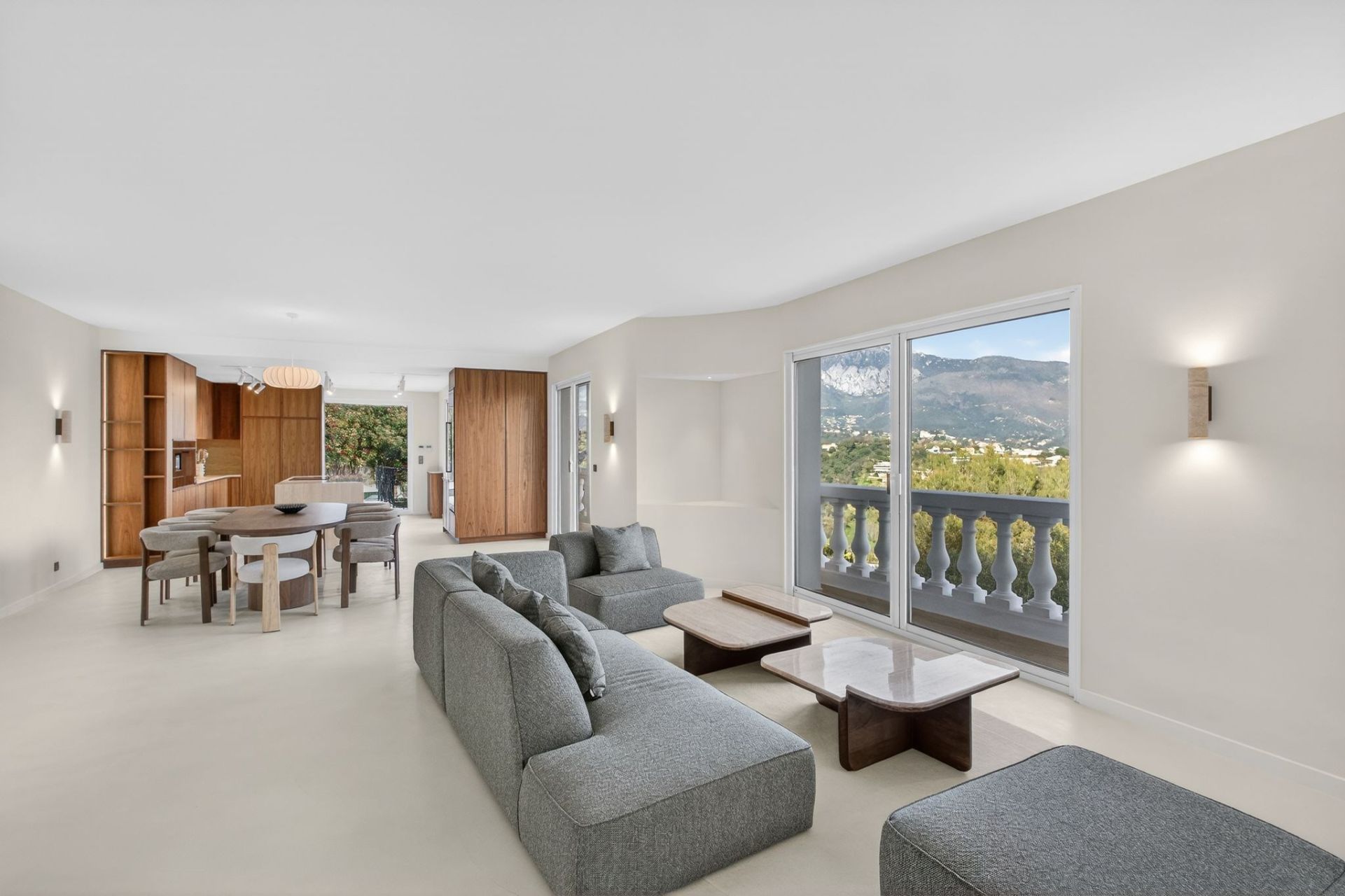 mansion 9 Rooms for sale on ROQUEBRUNE CAP MARTIN (06190)