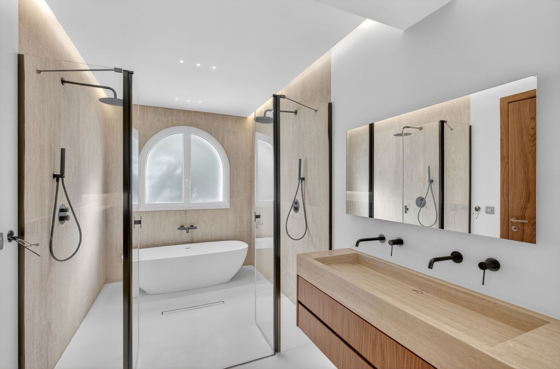 mansion 9 Rooms for sale on ROQUEBRUNE CAP MARTIN (06190)