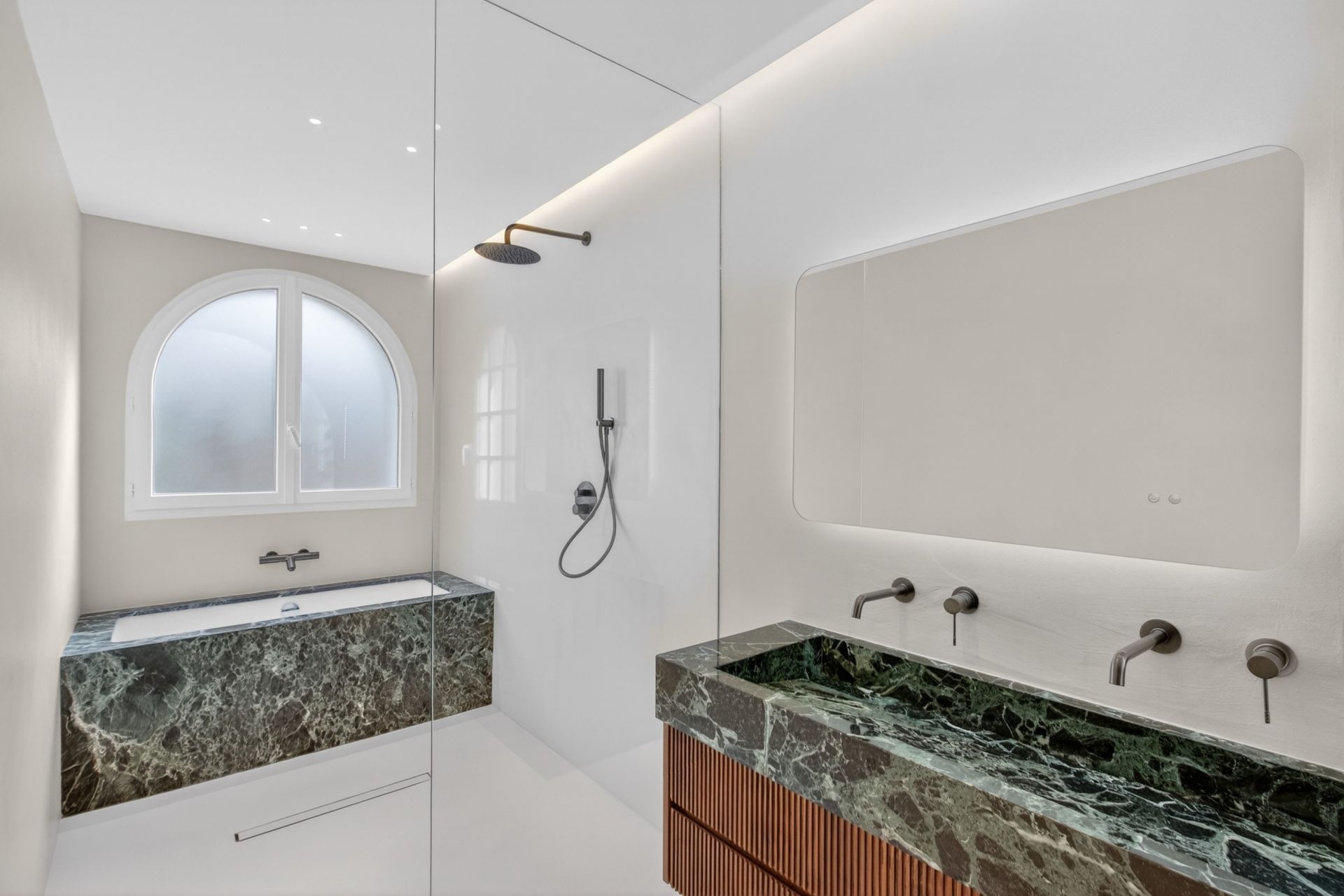 mansion 9 Rooms for sale on ROQUEBRUNE CAP MARTIN (06190)