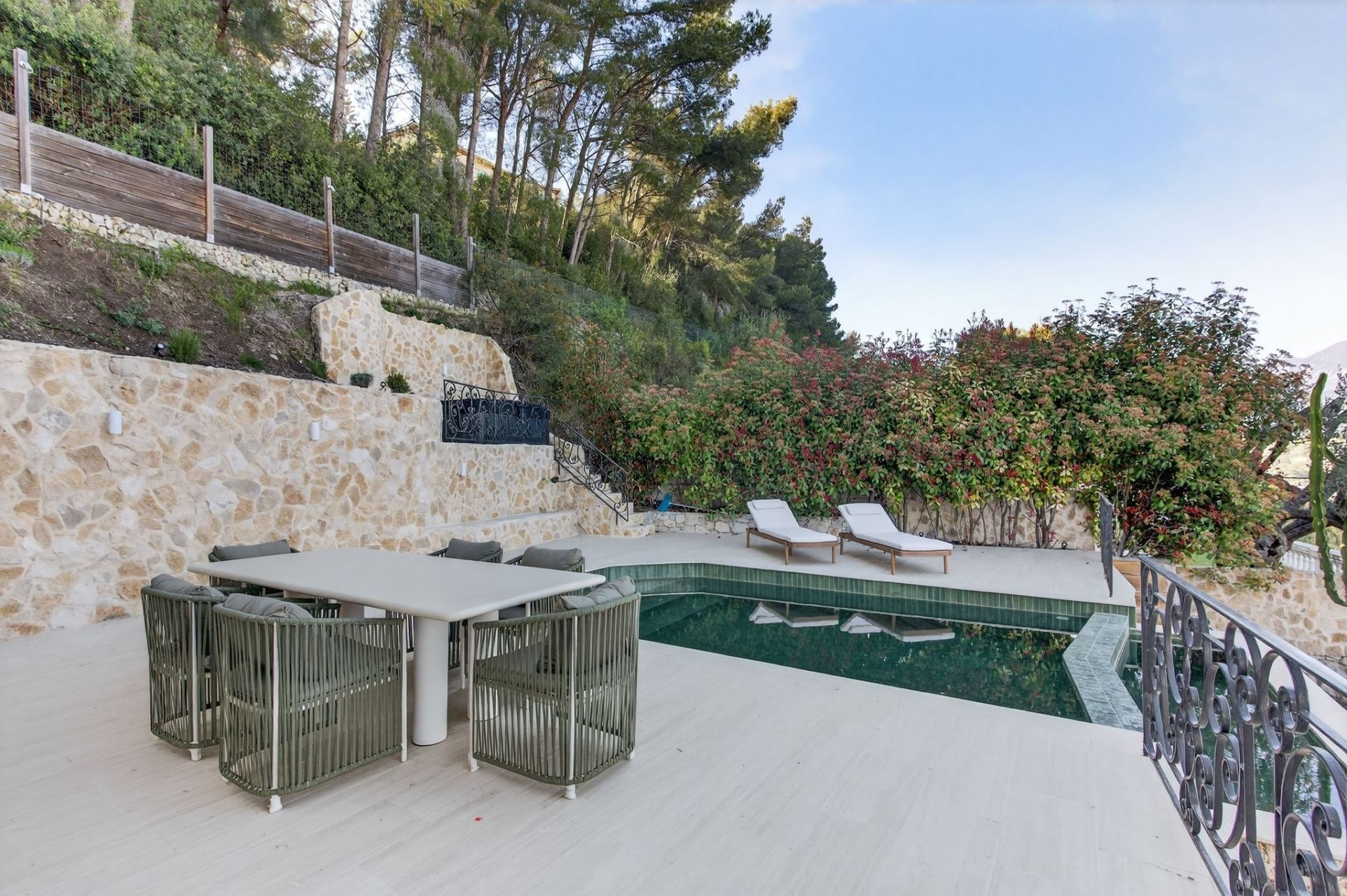 mansion 9 Rooms for sale on ROQUEBRUNE CAP MARTIN (06190)