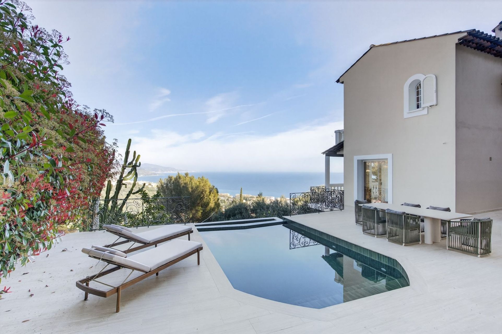 mansion 9 Rooms for sale on ROQUEBRUNE CAP MARTIN (06190)