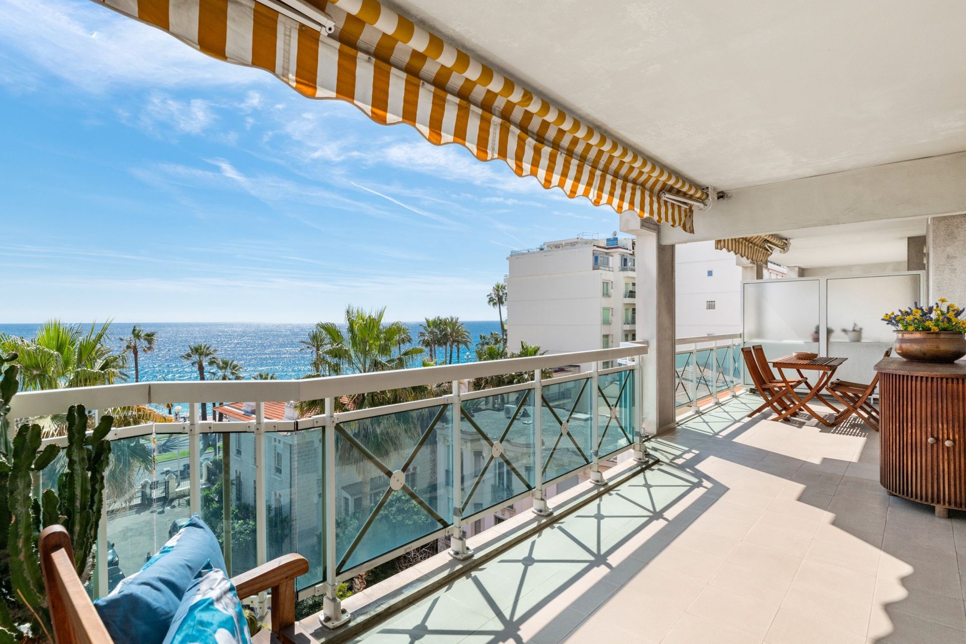 apartment 4 Rooms for sale on NICE (06000)