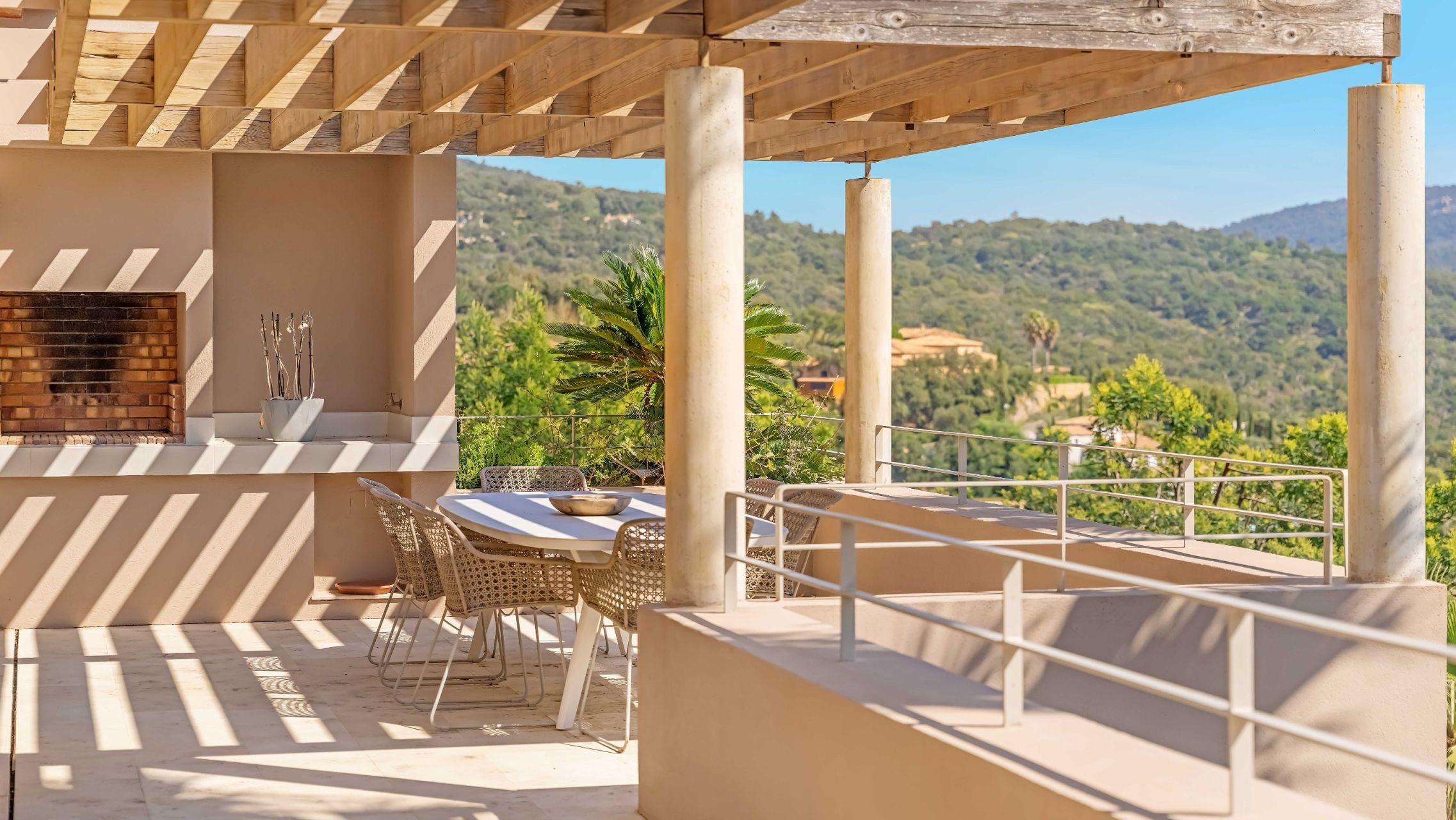 villa 8 Pièces en vente sur GRIMAUD (83310)