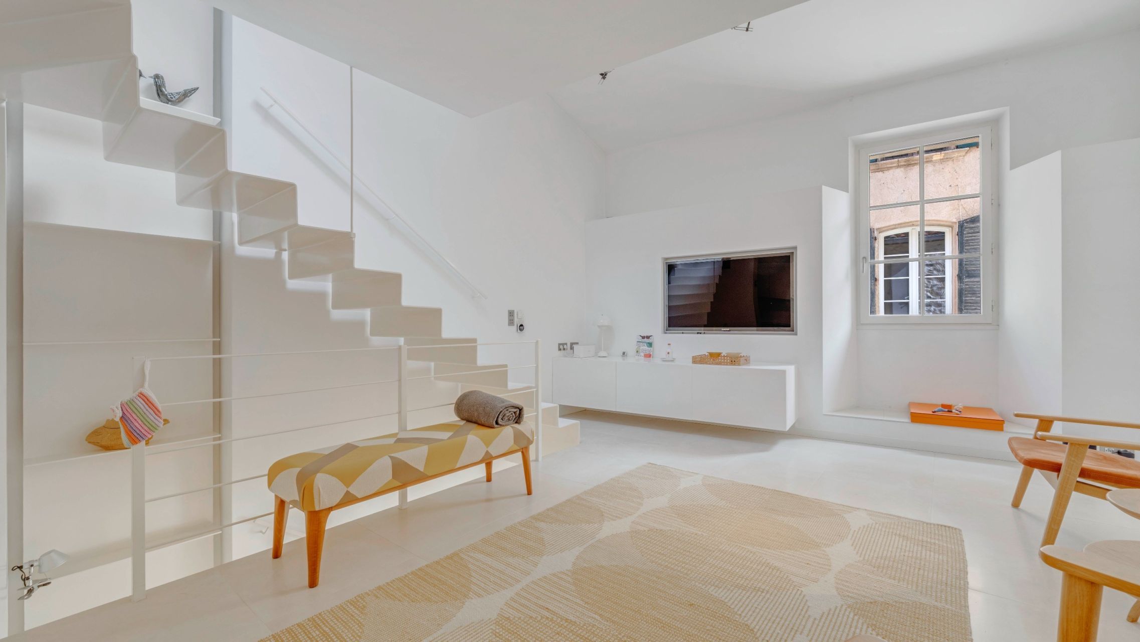 contemporary house 4 Rooms for sale on ST TROPEZ (83990)