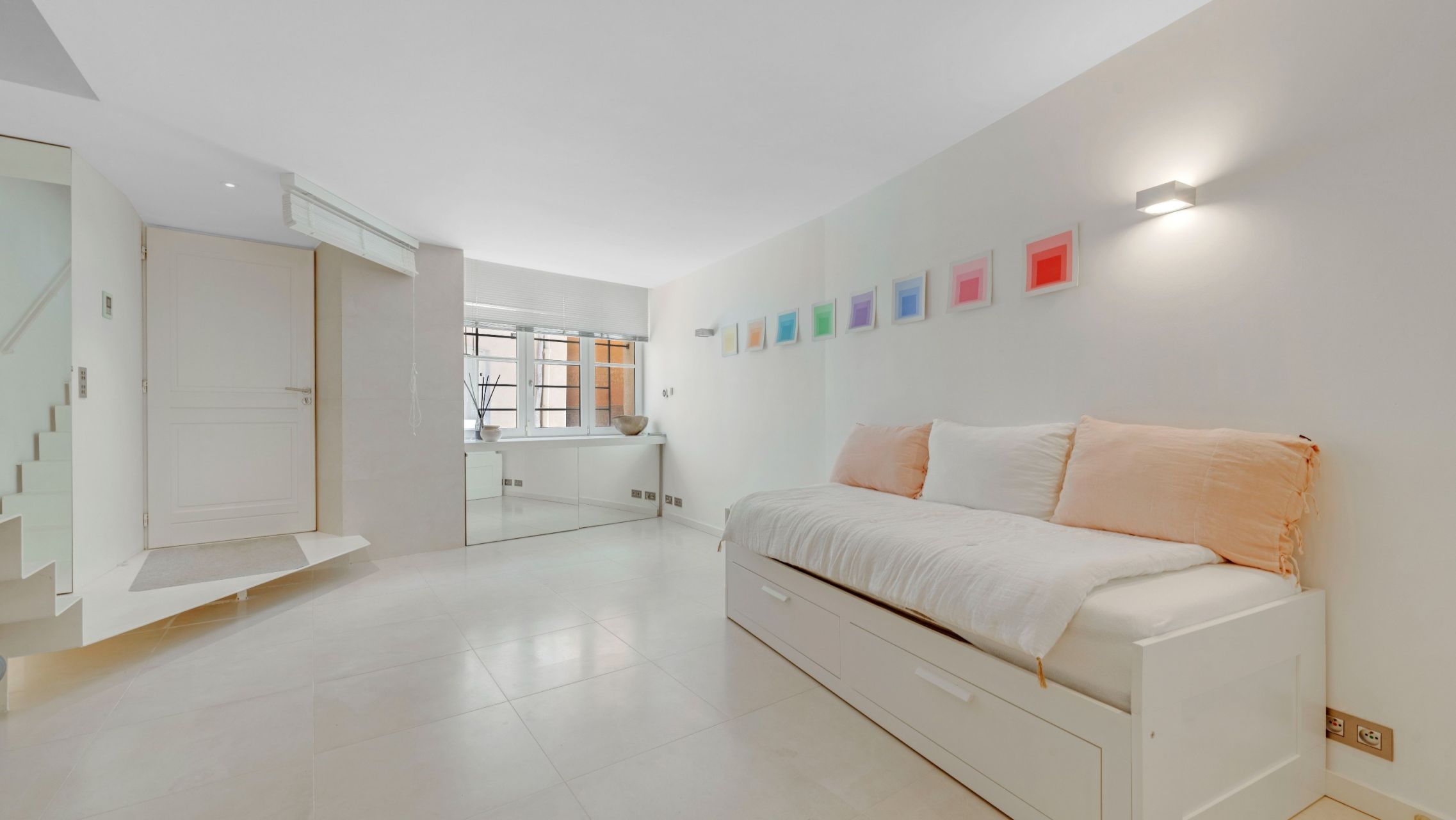 contemporary house 4 Rooms for sale on ST TROPEZ (83990)