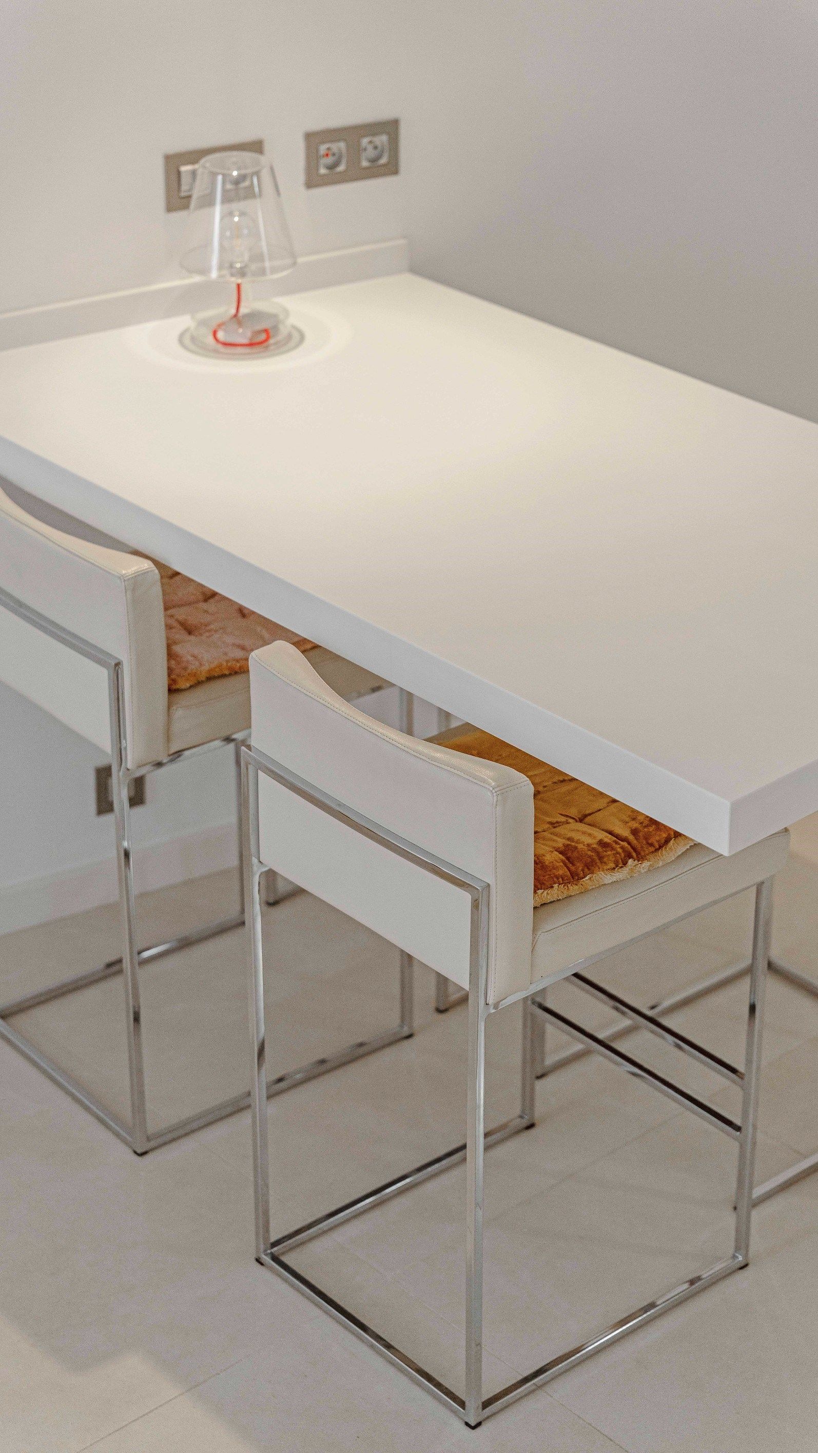 contemporary house 4 Rooms for sale on ST TROPEZ (83990)