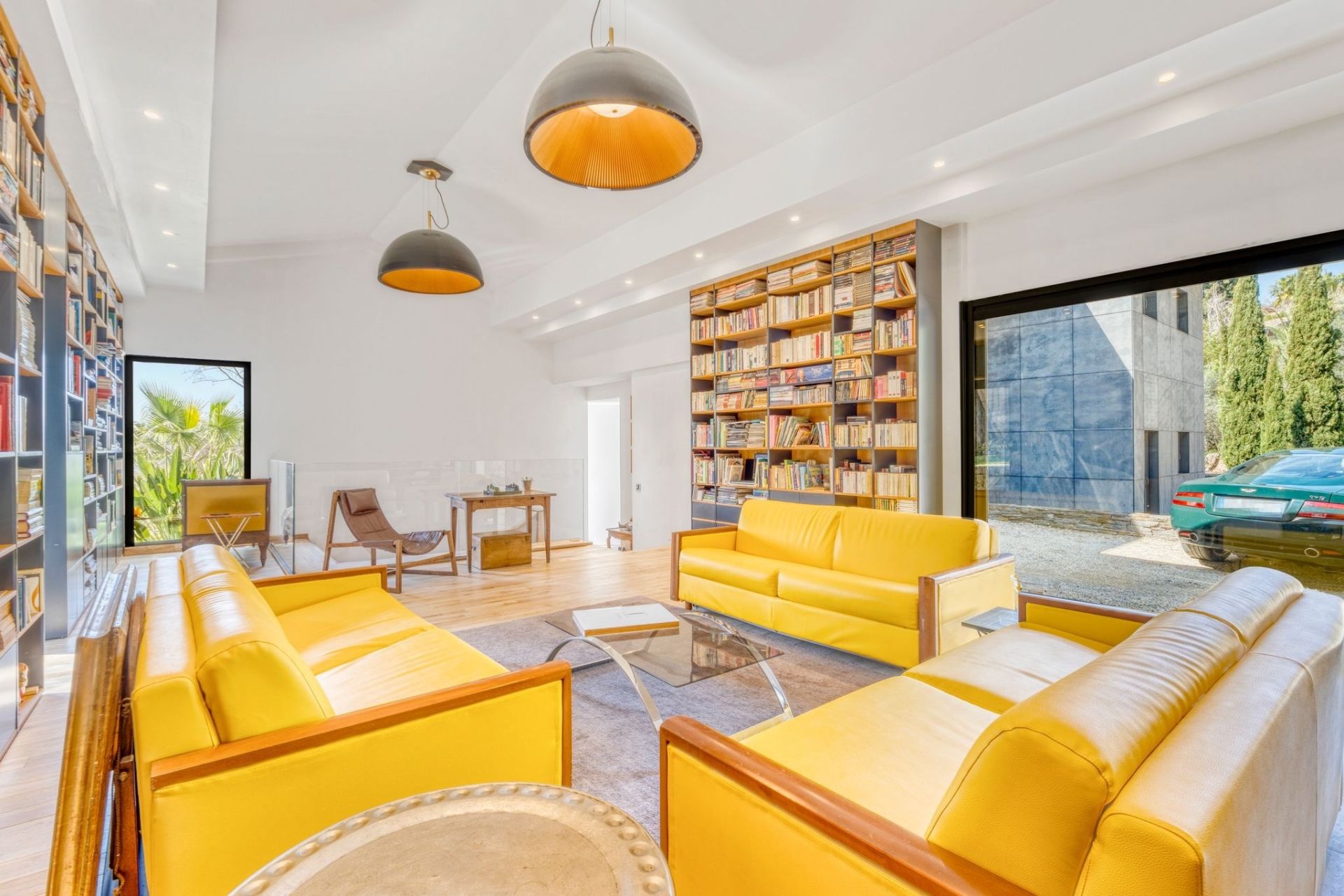 contemporary house 6 Rooms for sale on MOUGINS (06250)