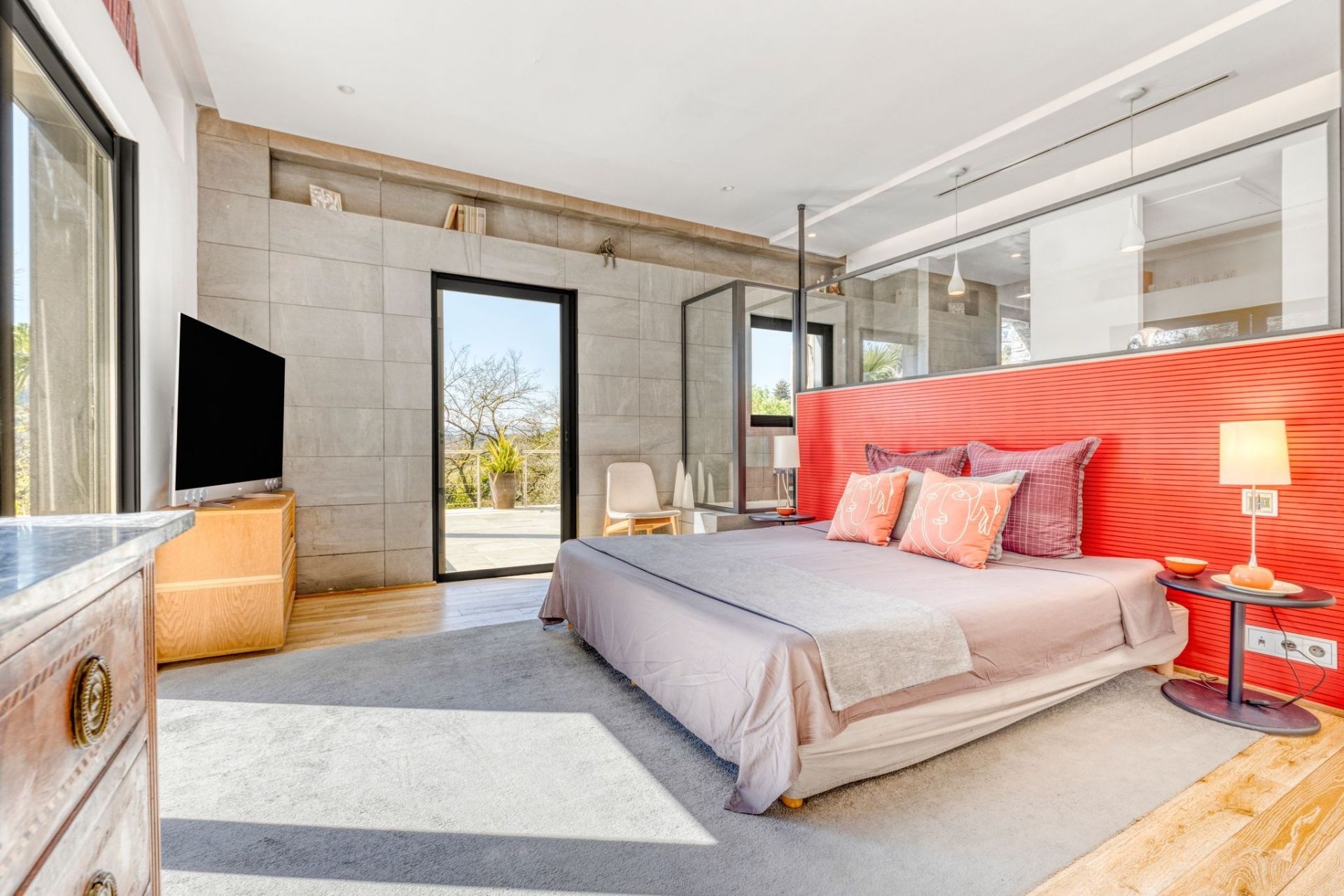 contemporary house 6 Rooms for sale on MOUGINS (06250)