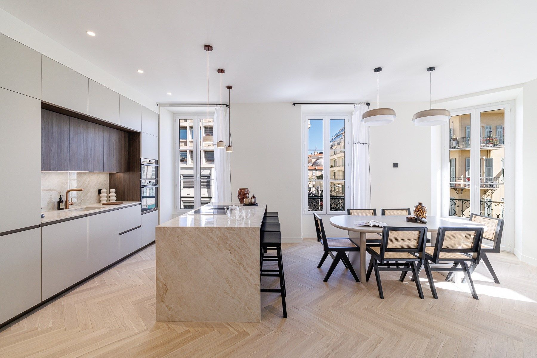 apartment 4 Rooms for sale on NICE (06000)