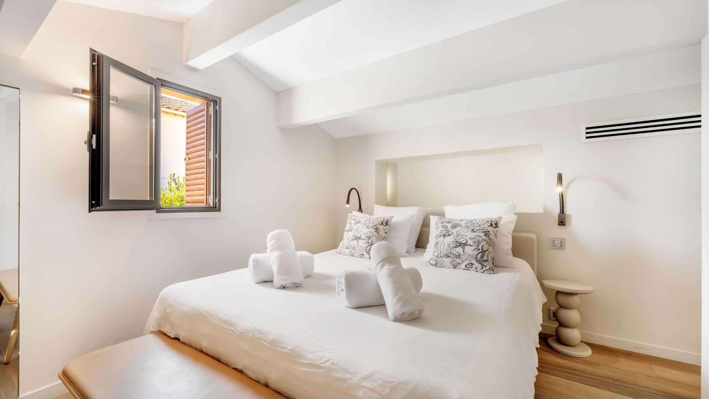 maison 8 Pièces en vente sur ST TROPEZ (83990)