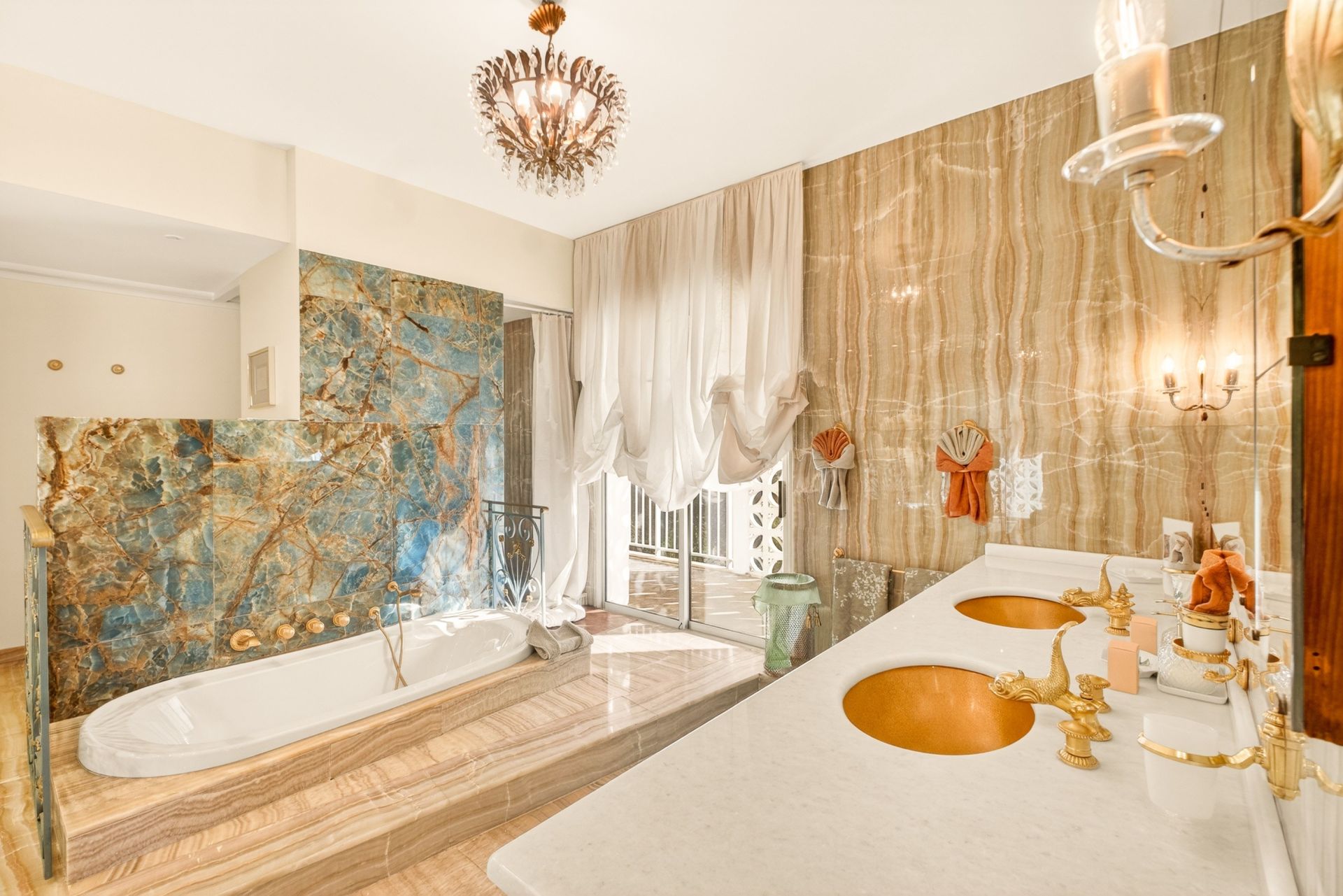 penthouse 7 Rooms for sale on MENTON (06500)