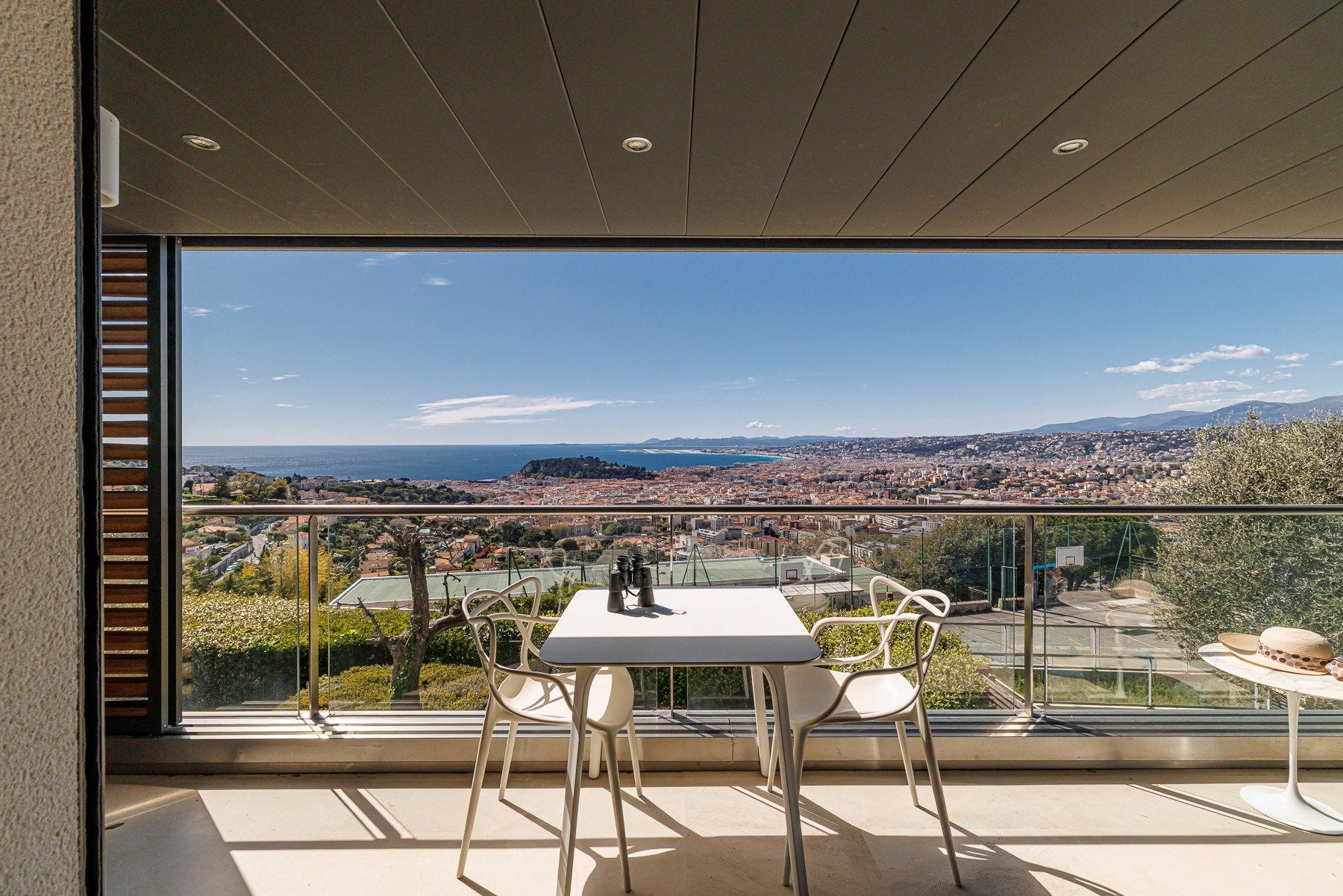 apartment 4 Rooms for sale on NICE (06000)