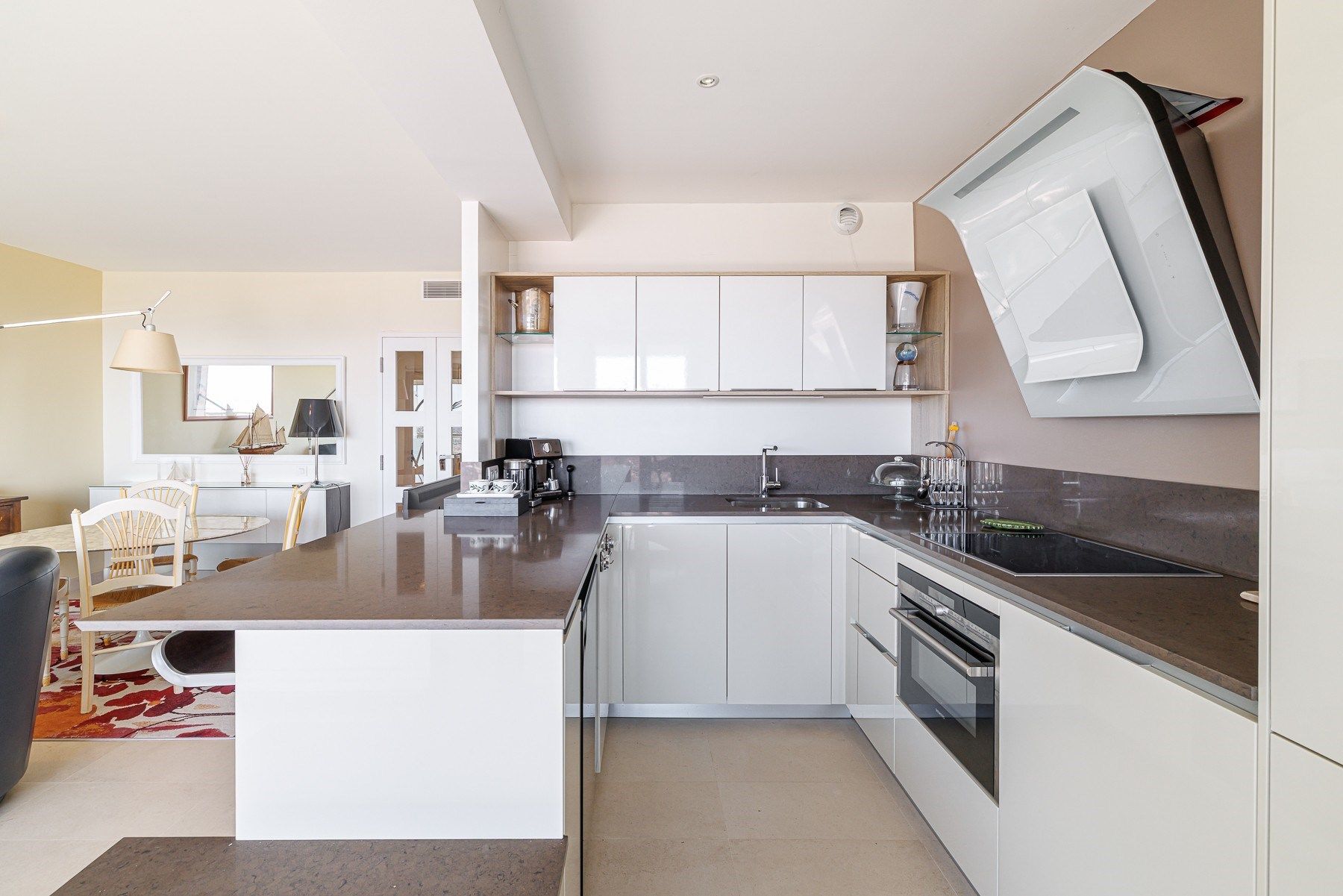 apartment 4 Rooms for sale on NICE (06000)