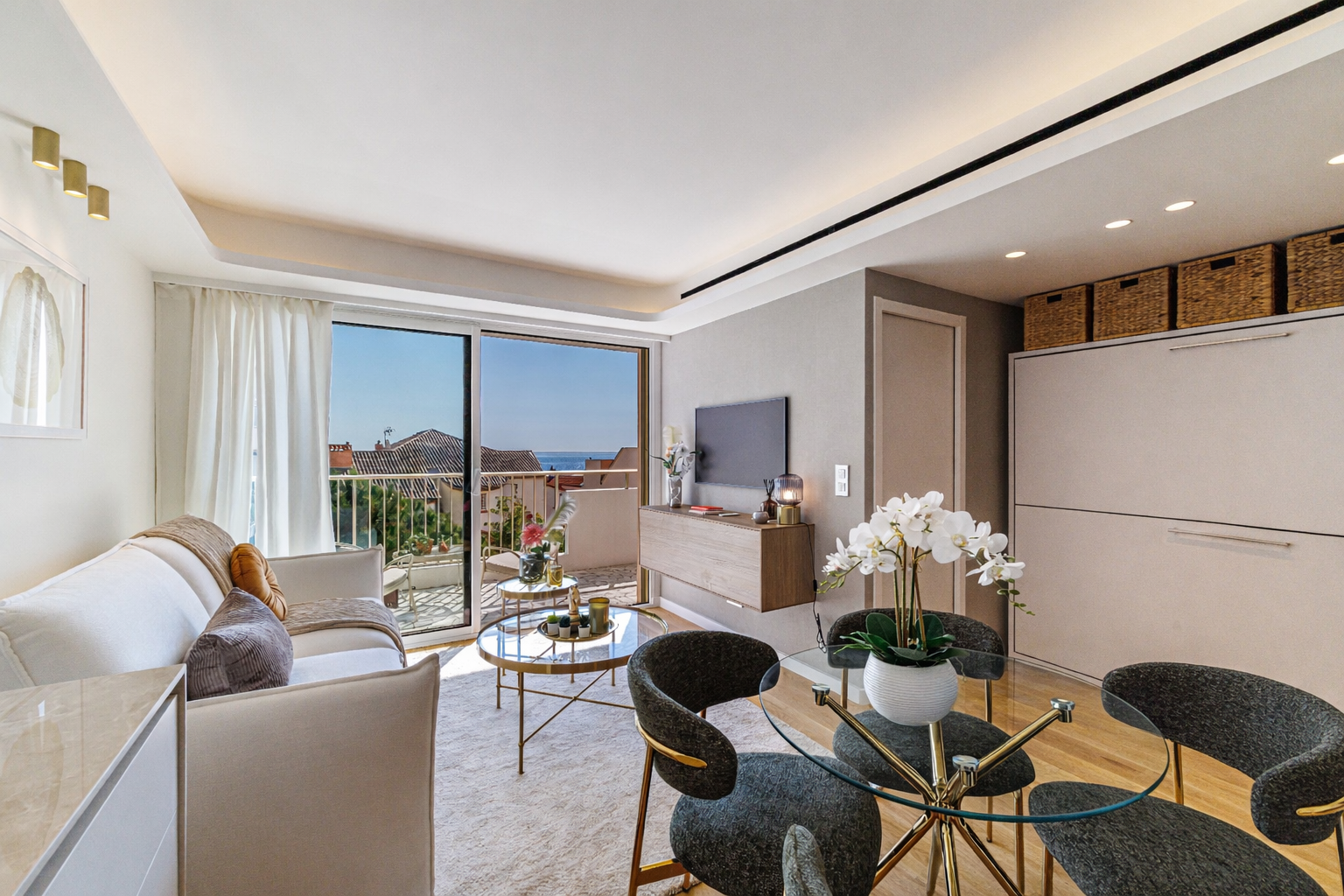 apartment 1 room for sale on CANNES (06400)