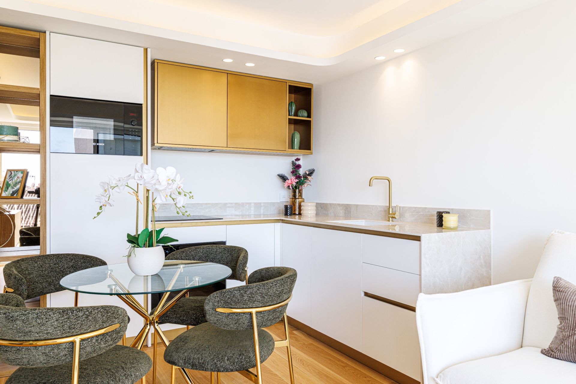 apartment 1 room for sale on CANNES (06400)