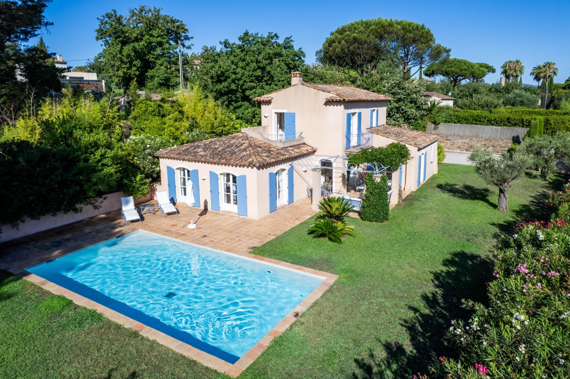 provencal house 6 Rooms for sale on ST TROPEZ (83990)
