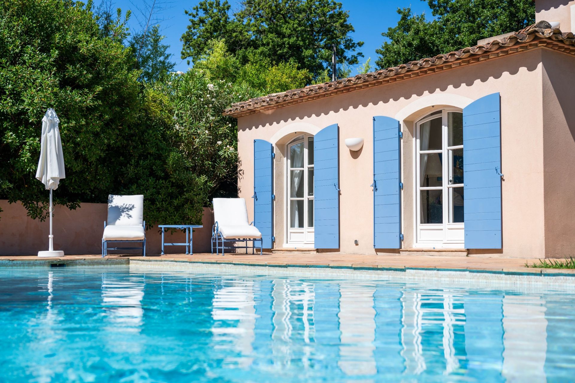 provencal house 6 Rooms for sale on ST TROPEZ (83990)