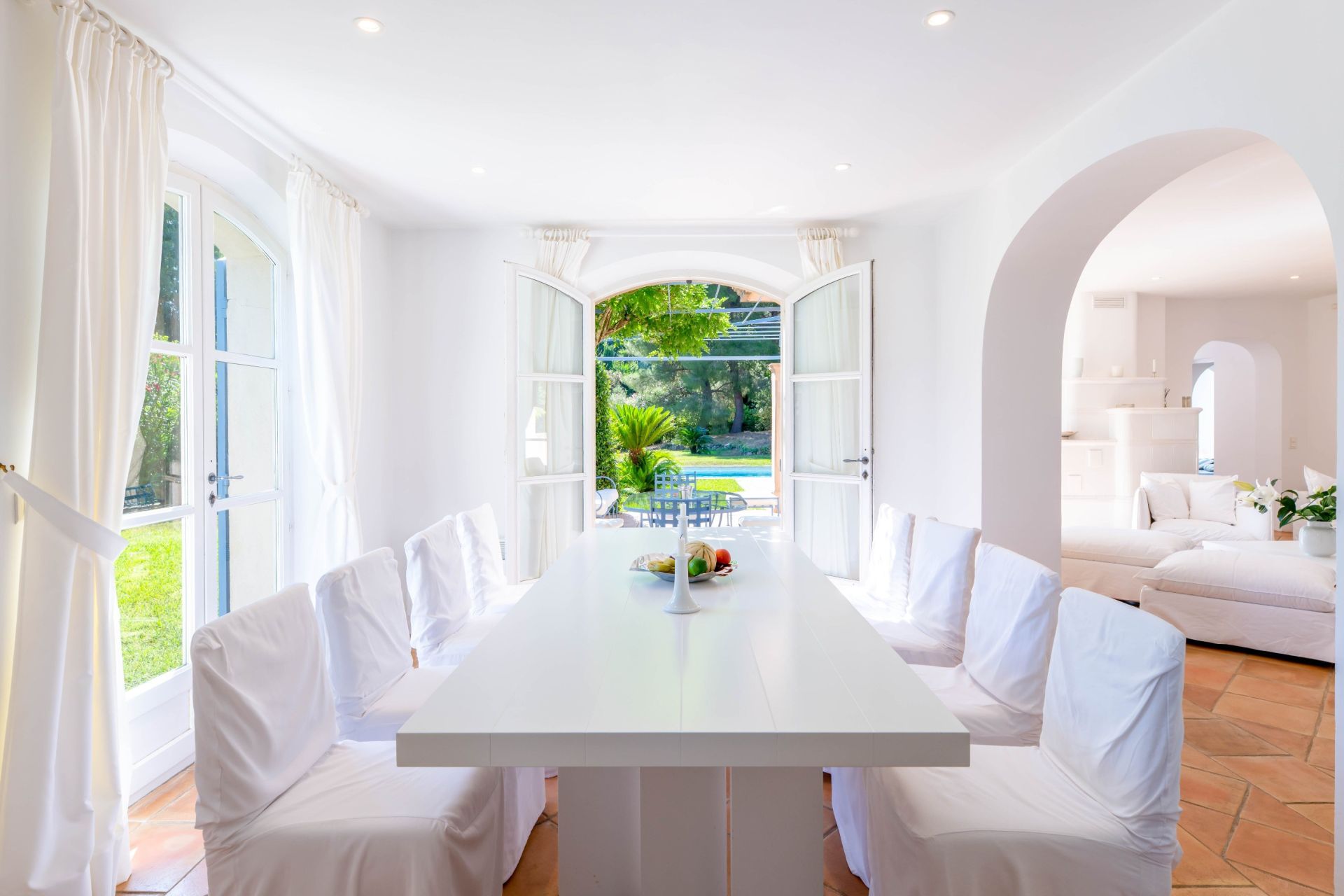 provencal house 6 Rooms for sale on ST TROPEZ (83990)