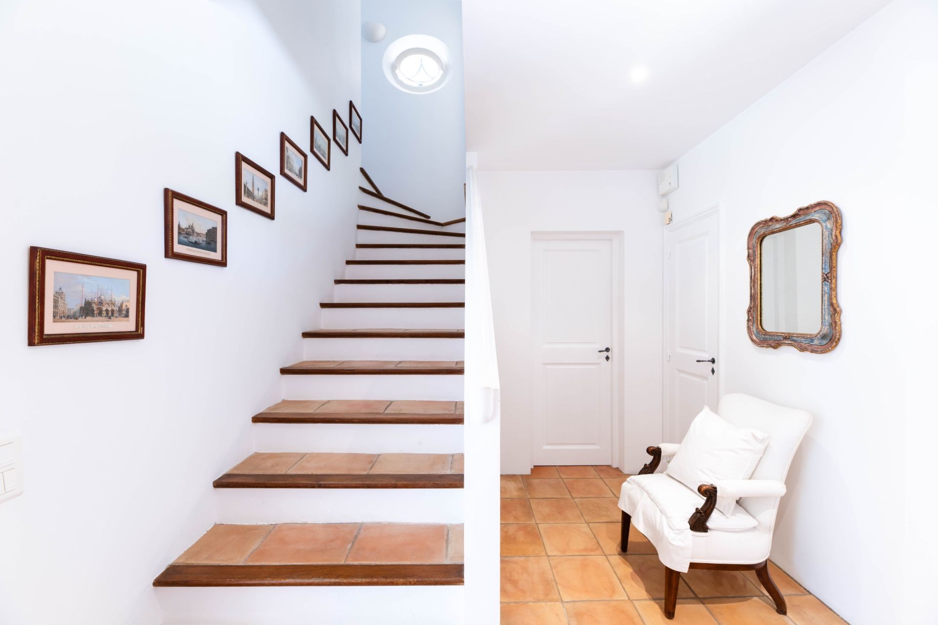 provencal house 6 Rooms for sale on ST TROPEZ (83990)