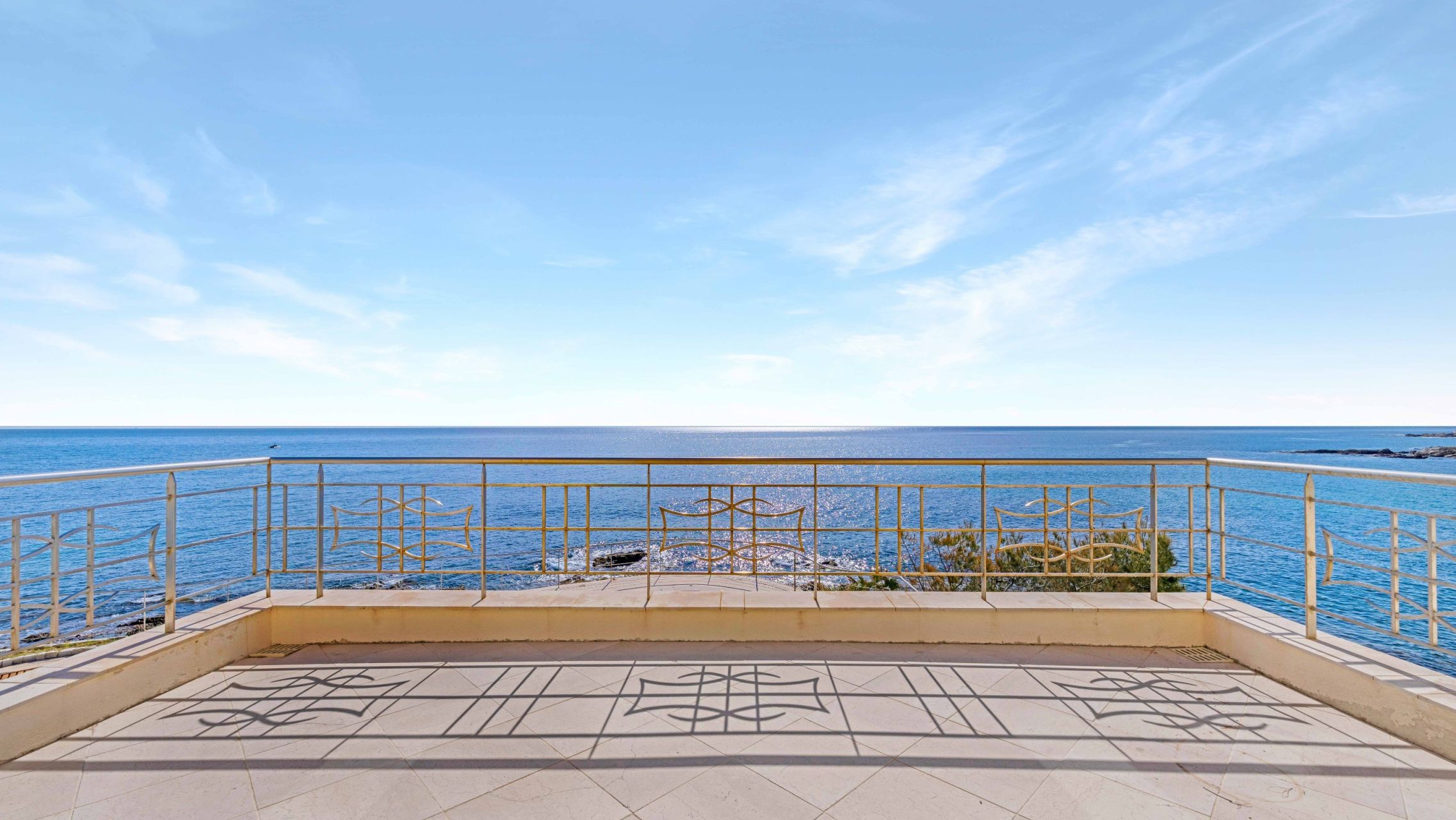 villa 7 Pièces en vente sur LES ISSAMBRES (83380)