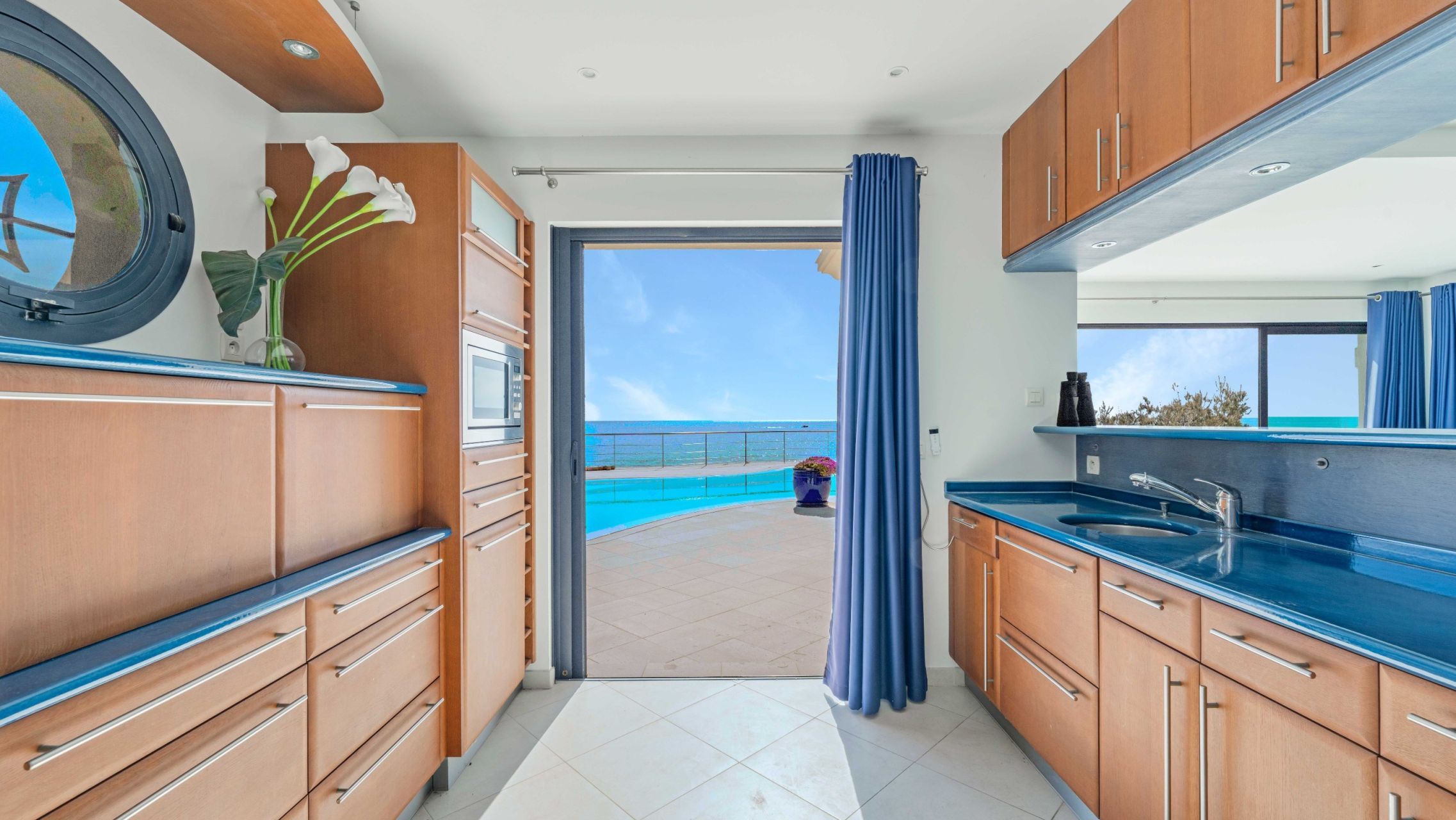 villa 7 Pièces en vente sur LES ISSAMBRES (83380)