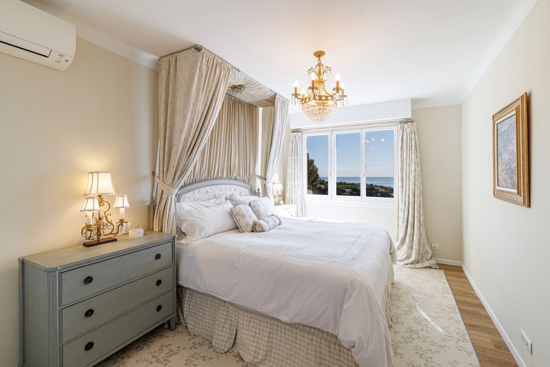 apartment 2 Rooms for sale on VILLEFRANCHE SUR MER (06230)