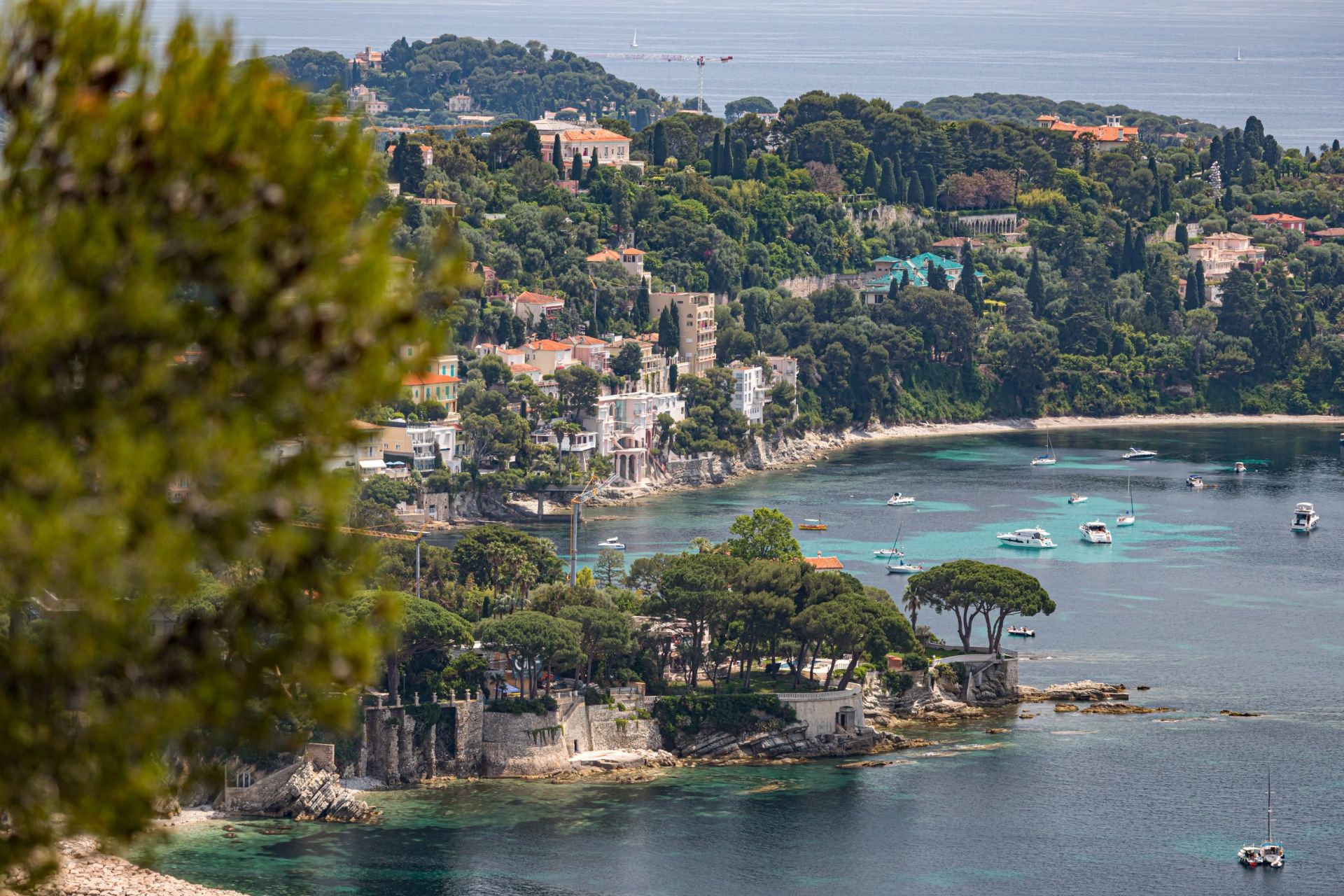 apartment 2 Rooms for sale on VILLEFRANCHE SUR MER (06230)