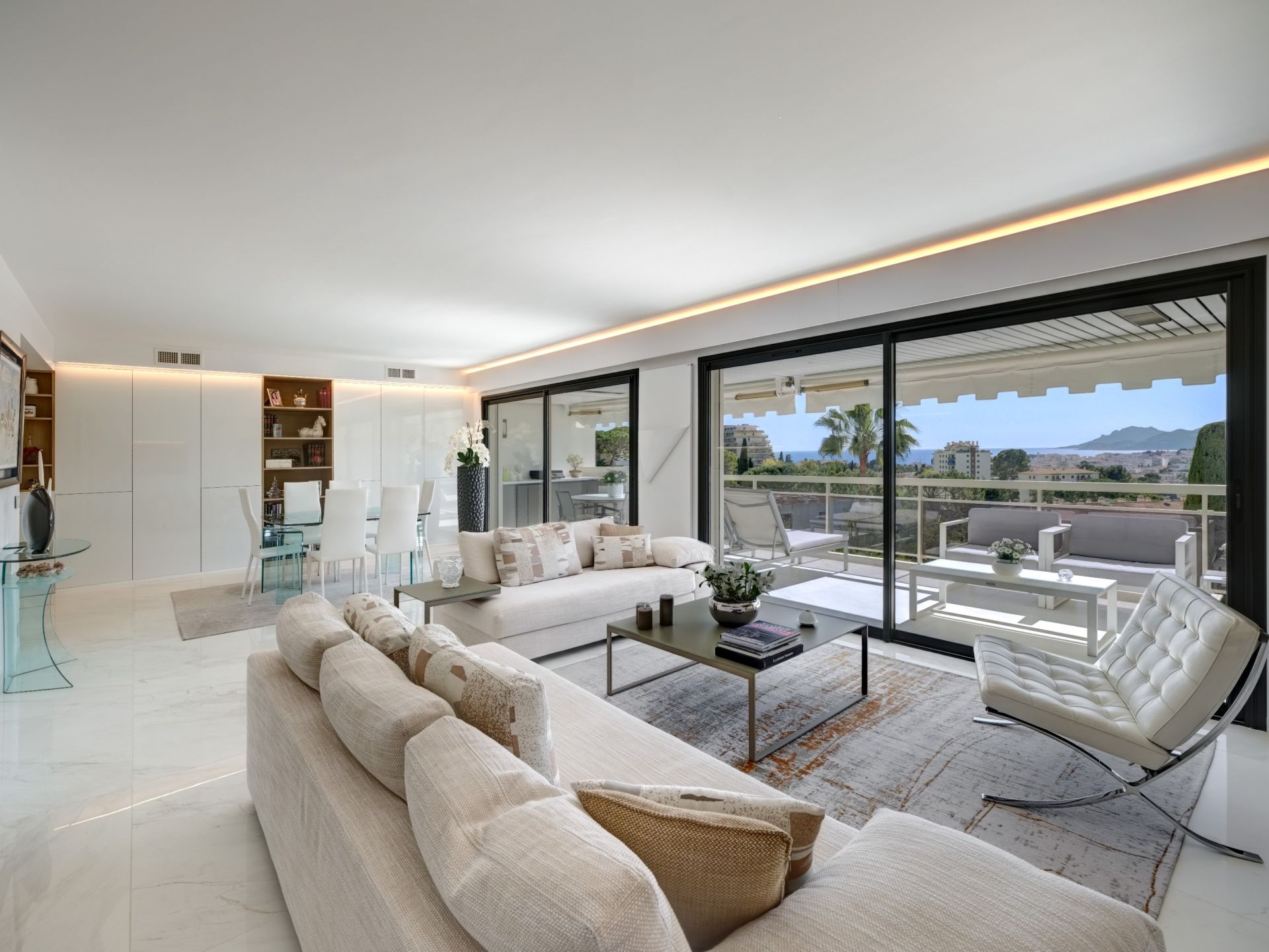 apartment 3 Rooms for sale on LE CANNET (06110)