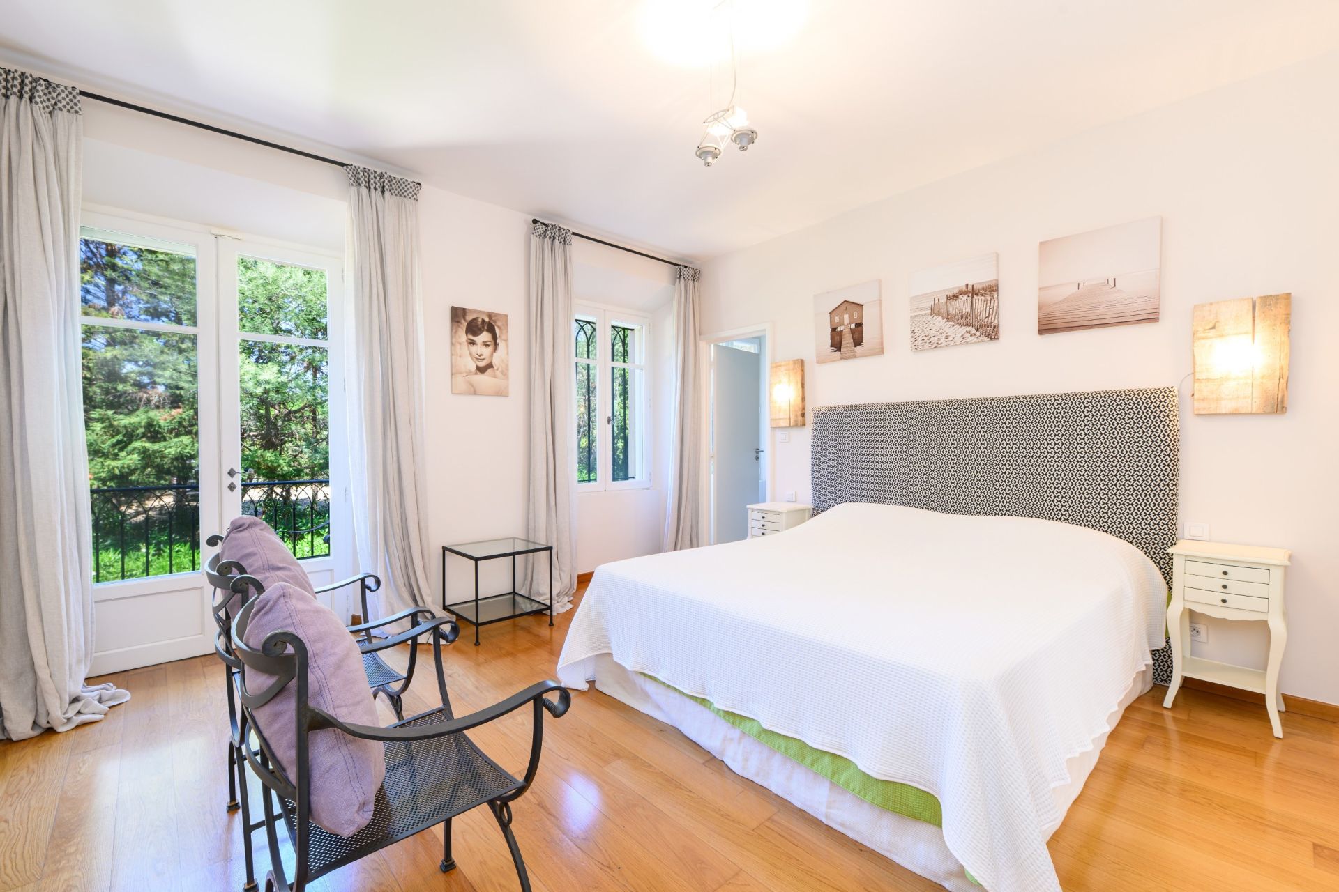 apartment 6 Rooms for sale on ST TROPEZ (83990)