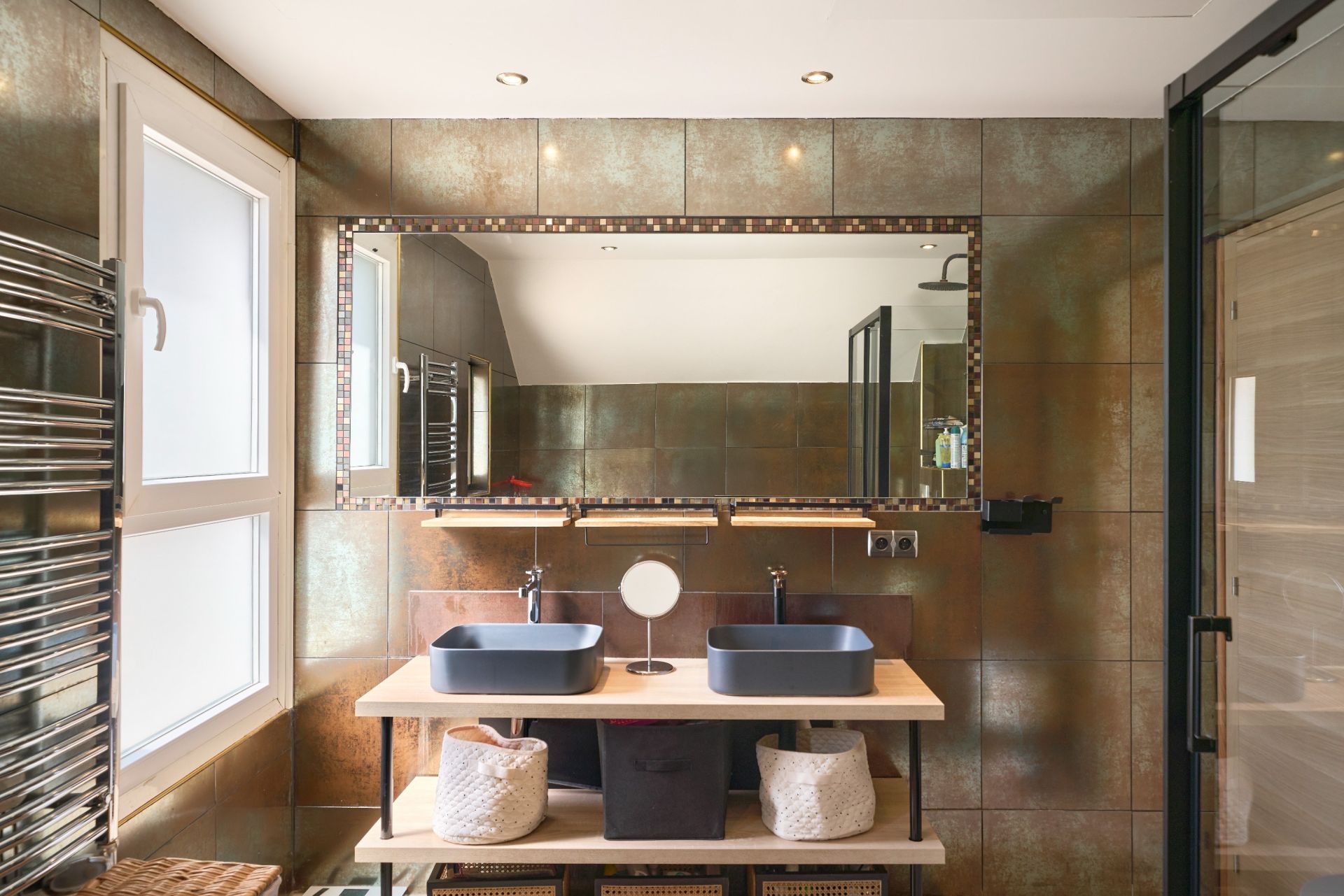 villa 7 Rooms for sale on CANNES (06400)