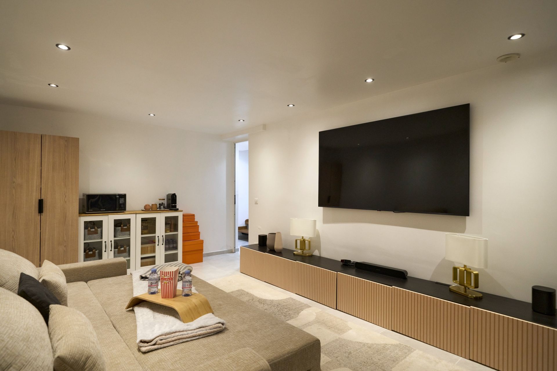 villa 7 Rooms for sale on CANNES (06400)