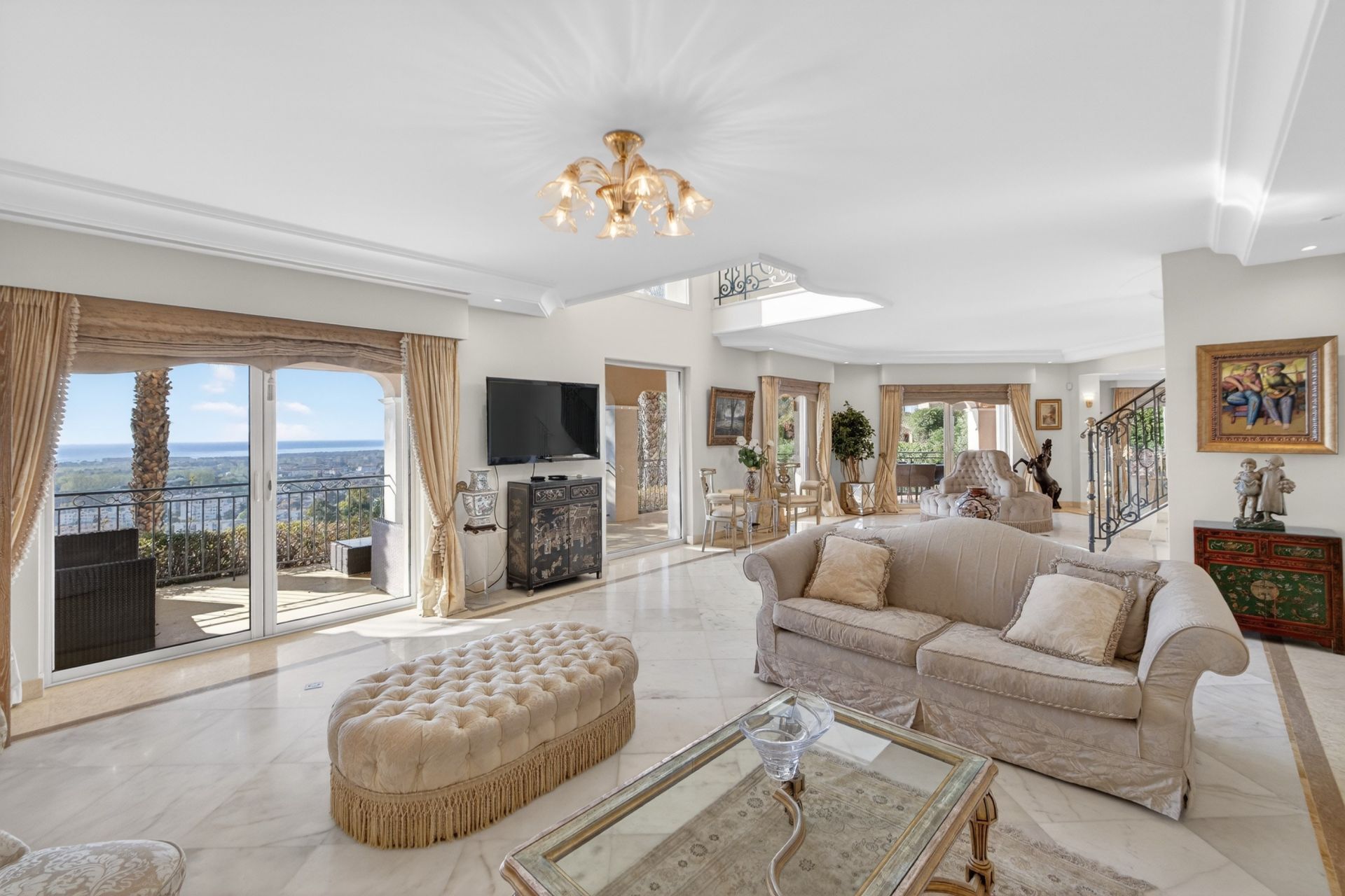 villa 5 Pièces en vente sur MANDELIEU LA NAPOULE (06210)