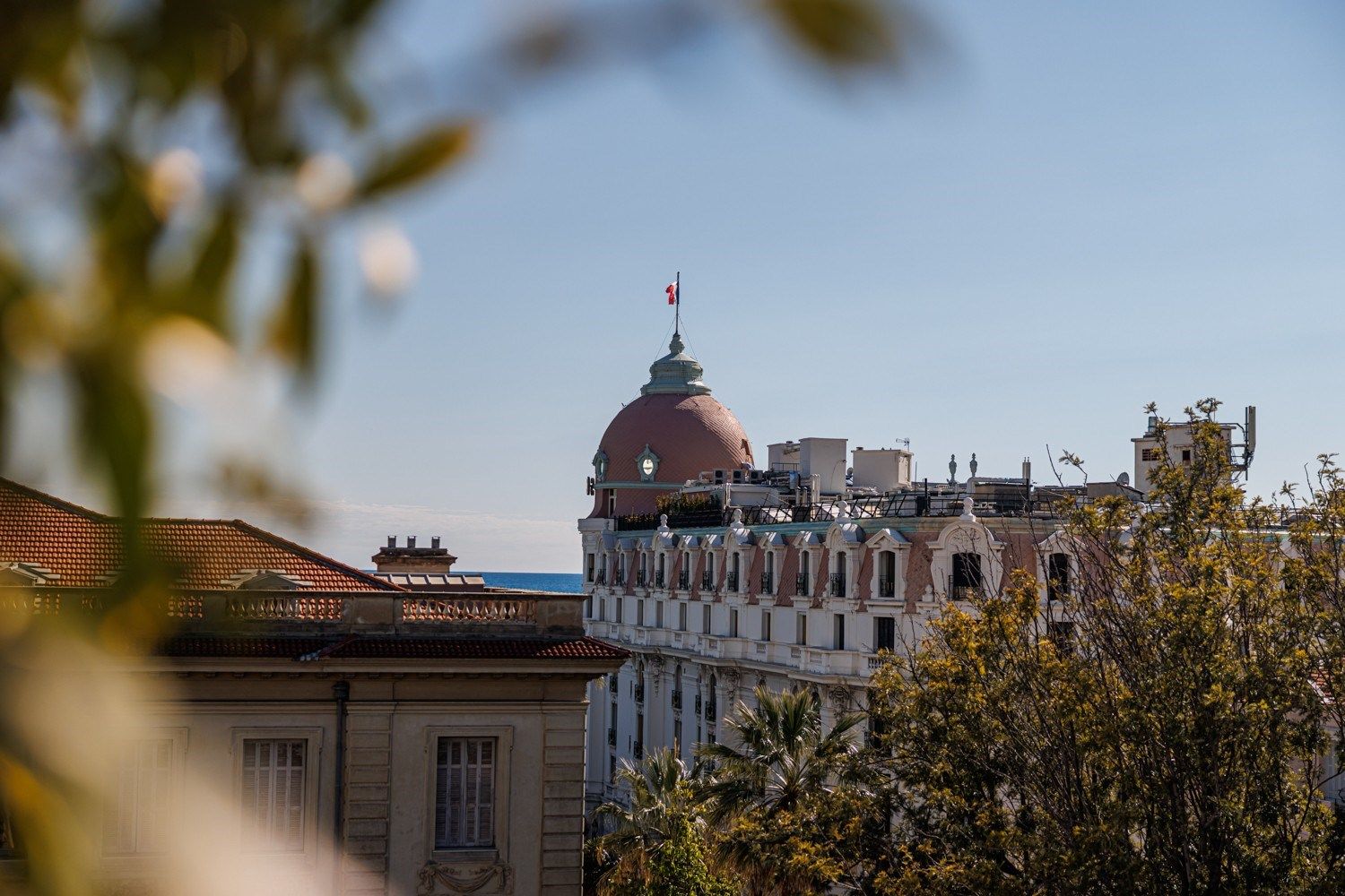 apartment 8 Rooms for sale on NICE (06000)