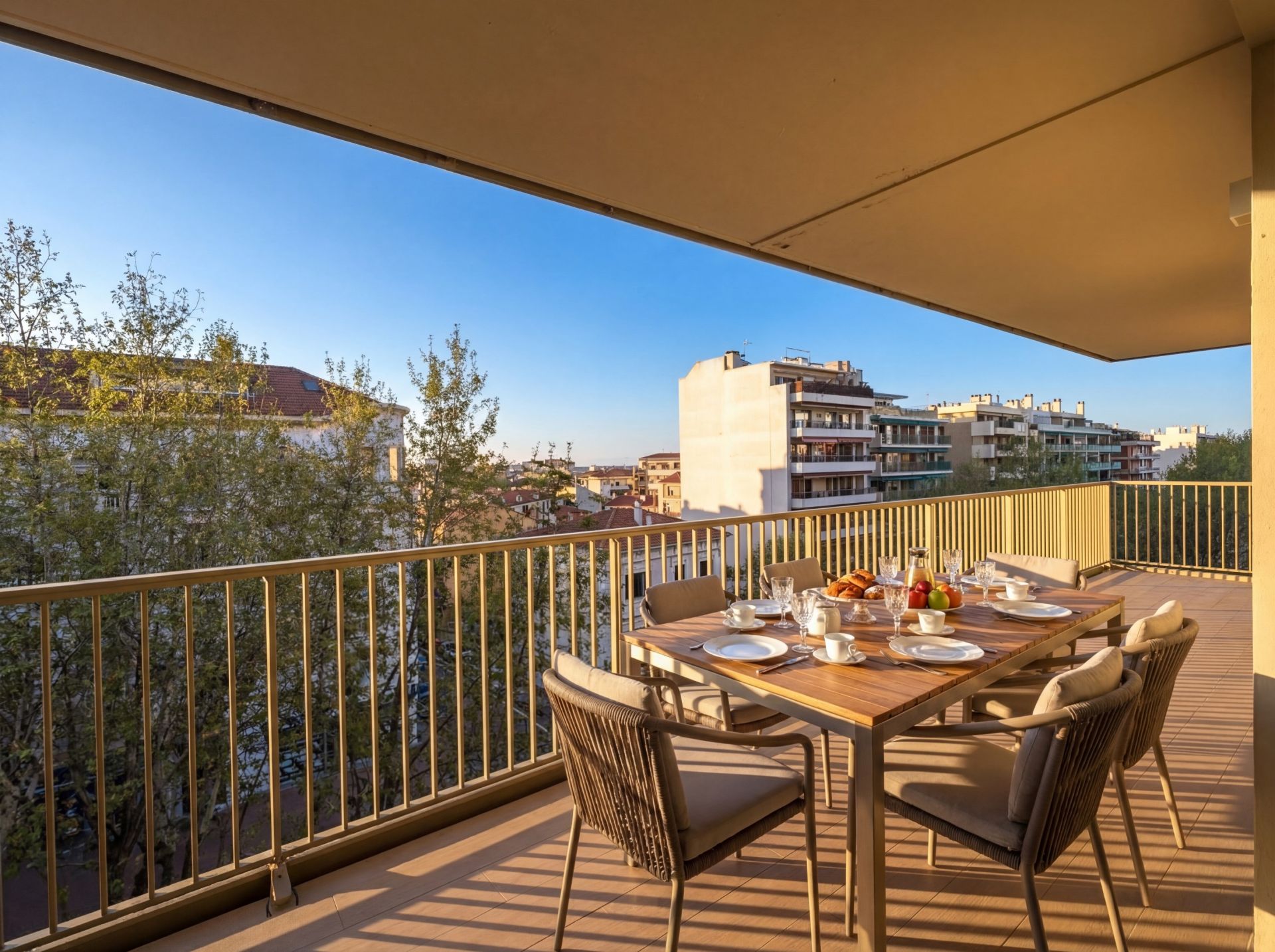 apartment 3 Rooms for sale on ANTIBES (06600)
