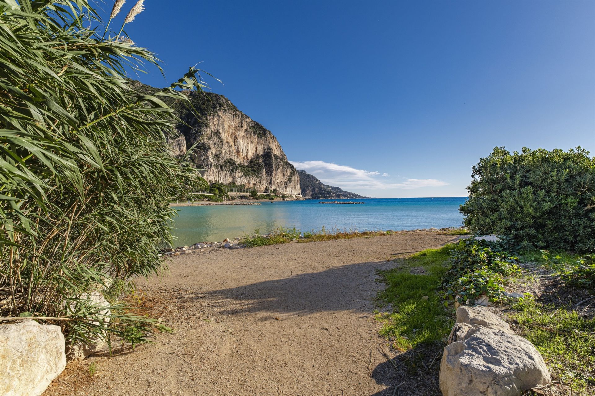 apartment 4 Rooms for sale on BEAULIEU SUR MER (06310)