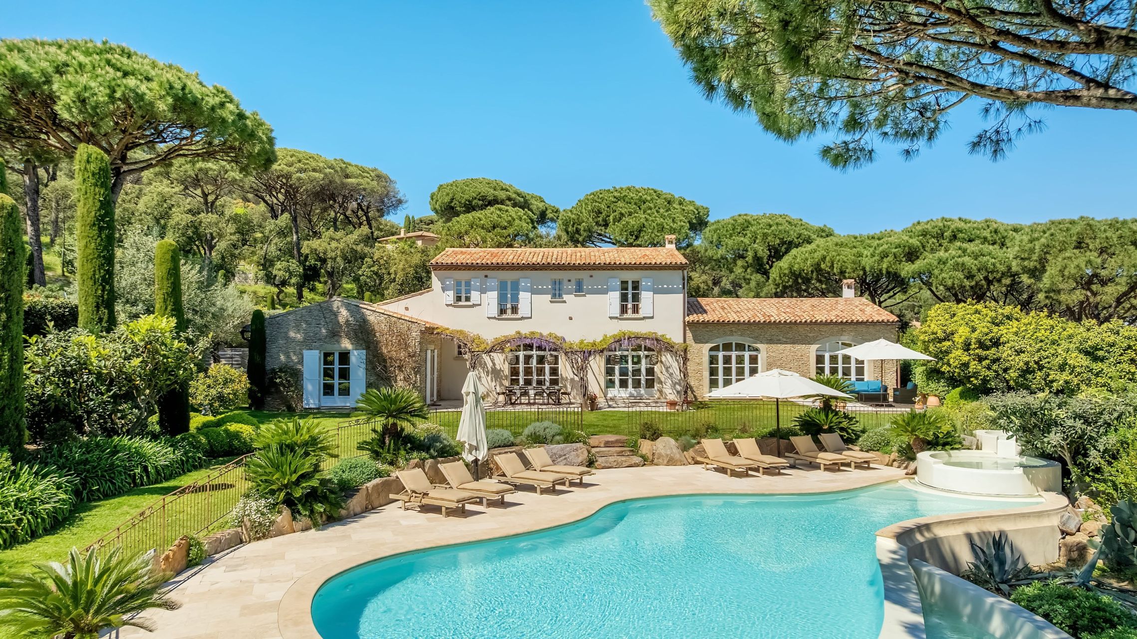 villa 9 Pièces en vente sur RAMATUELLE (83350)