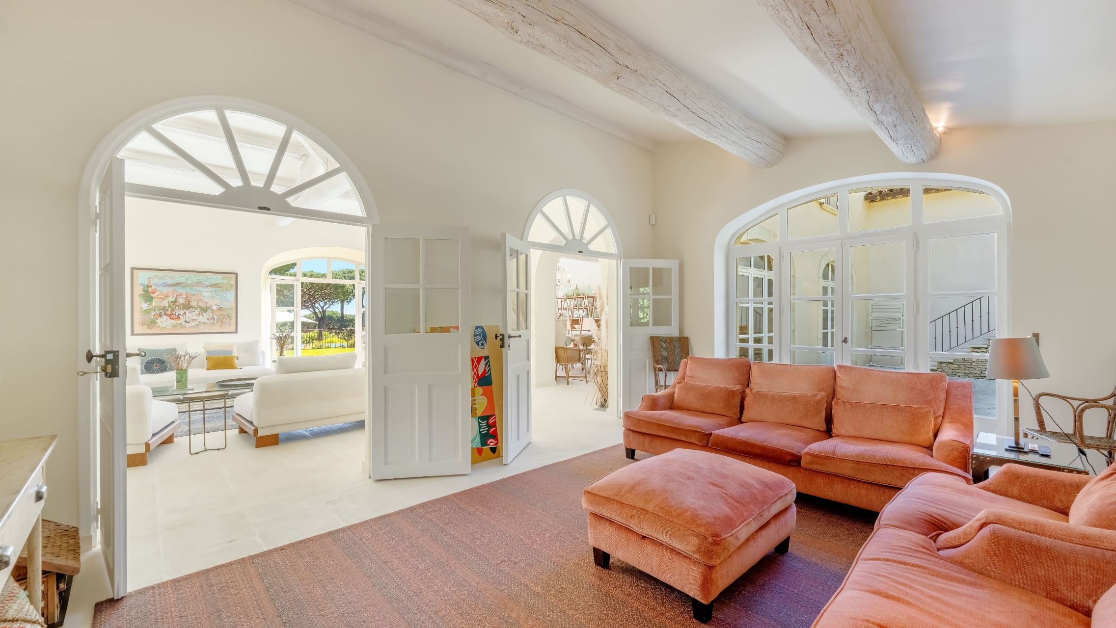 villa 9 Rooms for sale on RAMATUELLE (83350)