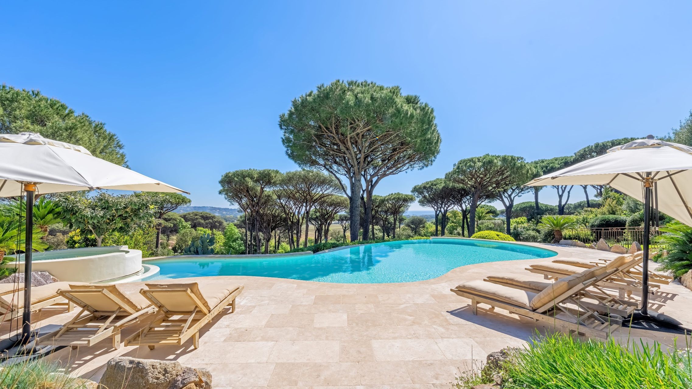 villa 9 Pièces en vente sur RAMATUELLE (83350)