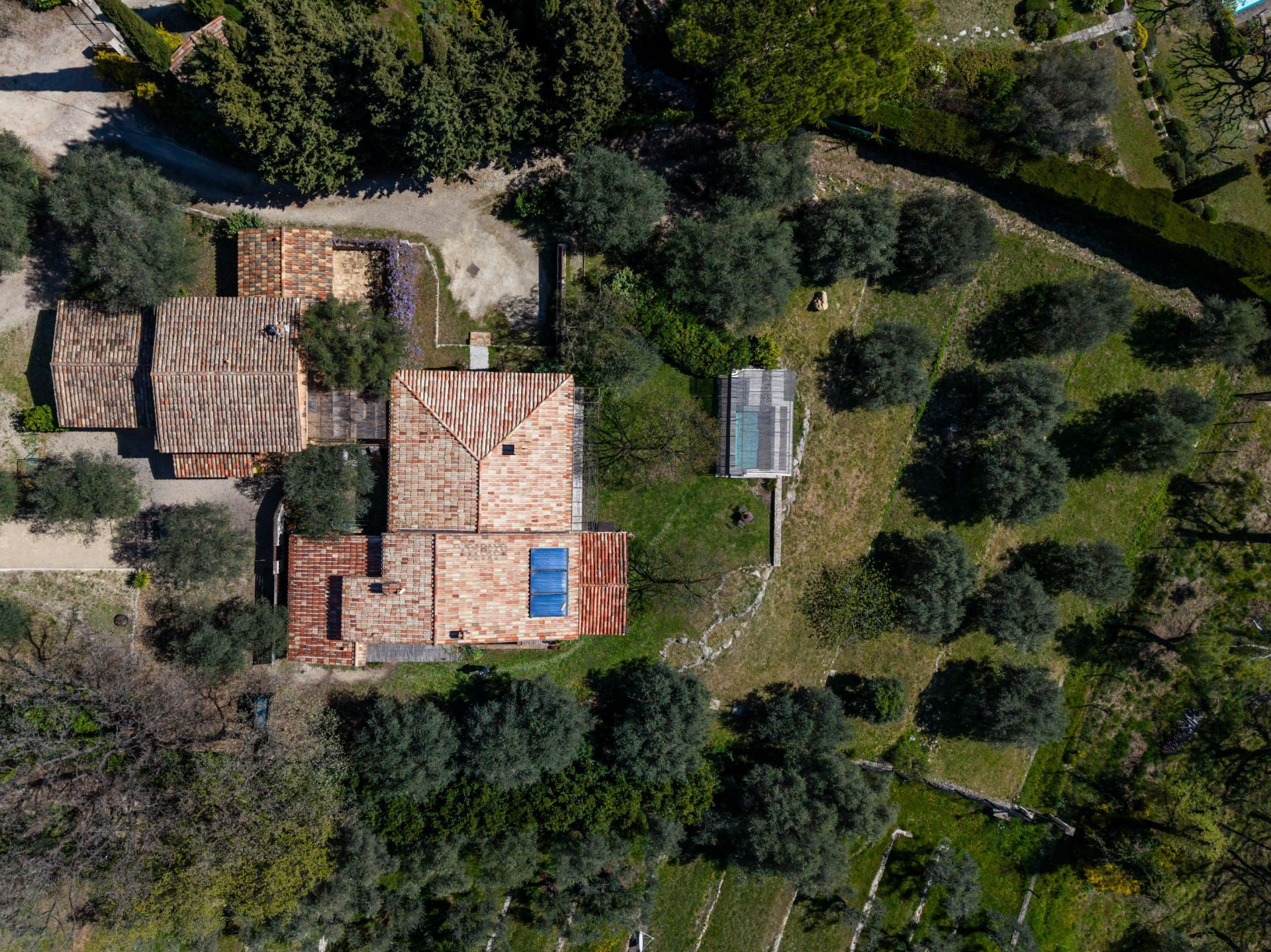 maison provençale 10 Pièces en vente sur CHATEAUNEUF GRASSE (06740)