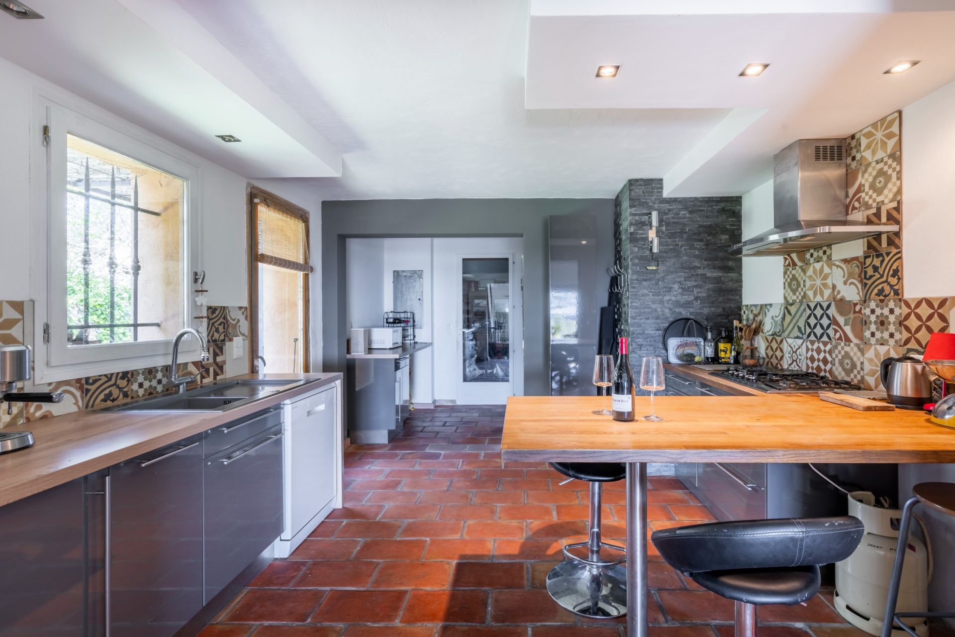 maison provençale 10 Pièces en vente sur CHATEAUNEUF GRASSE (06740)