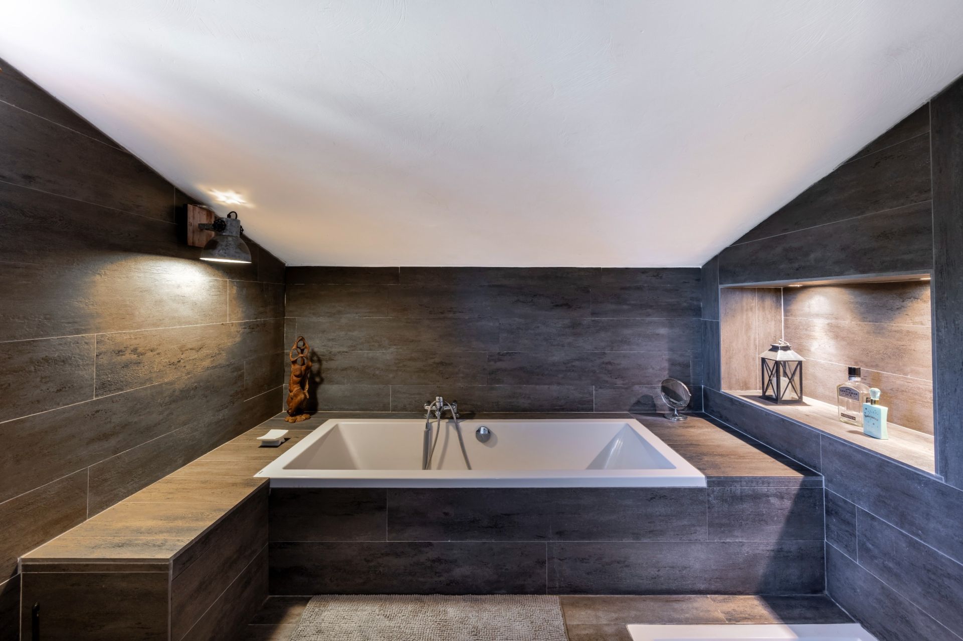 maison provençale 10 Pièces en vente sur CHATEAUNEUF GRASSE (06740)