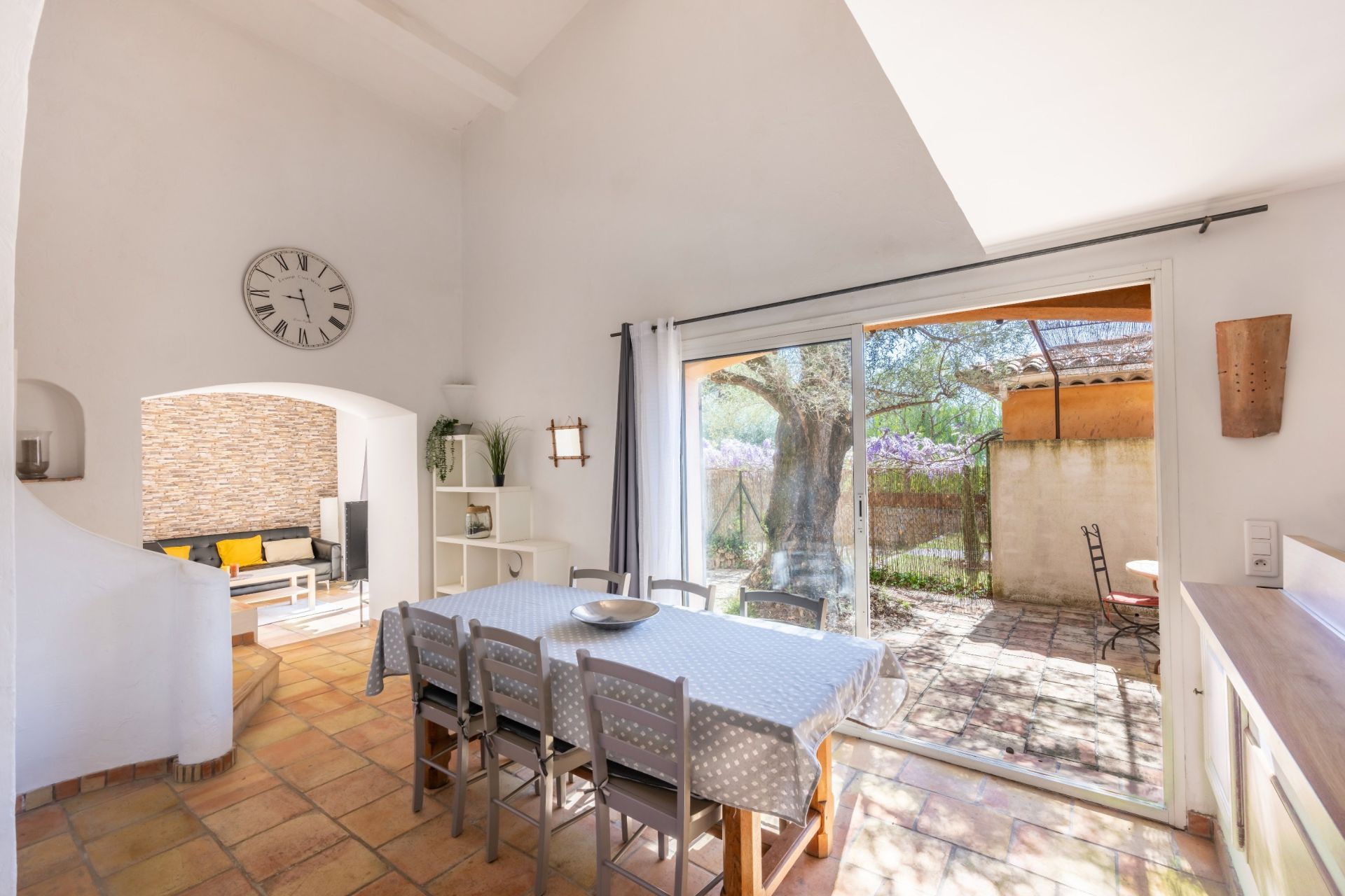 maison provençale 10 Pièces en vente sur CHATEAUNEUF GRASSE (06740)