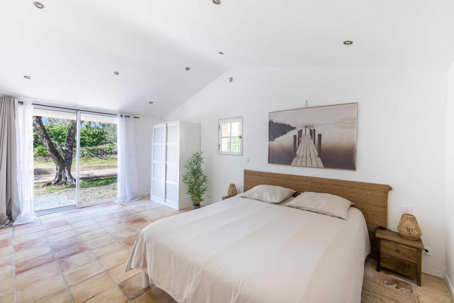 maison provençale 10 Pièces en vente sur CHATEAUNEUF GRASSE (06740)