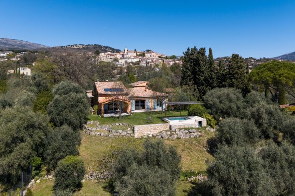 Vente Maison provençale Châteauneuf-Grasse 10&nbsp;Pièces 255&nbsp;m²